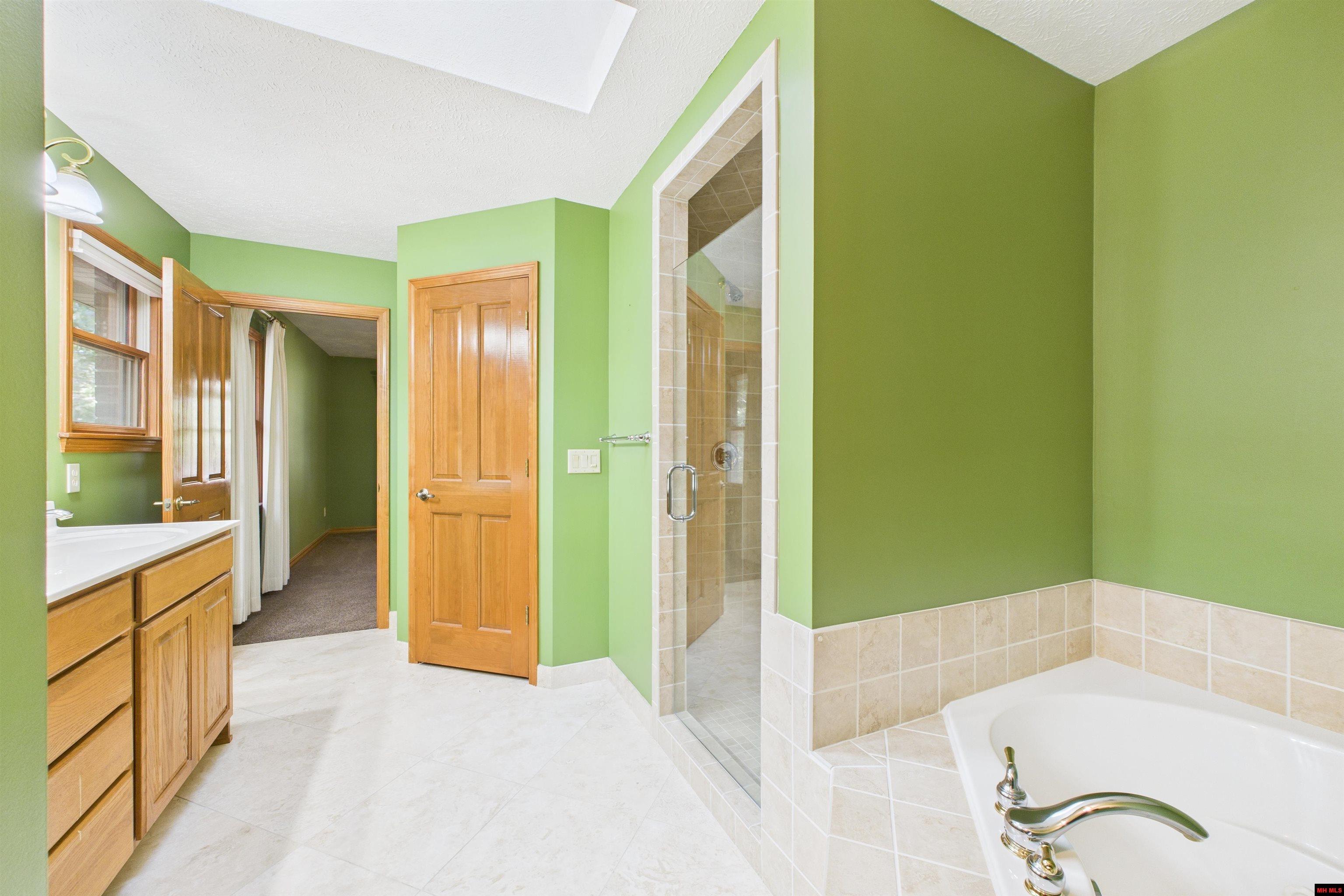 109 EDGEHILL PLACE Bull Shoals, AR