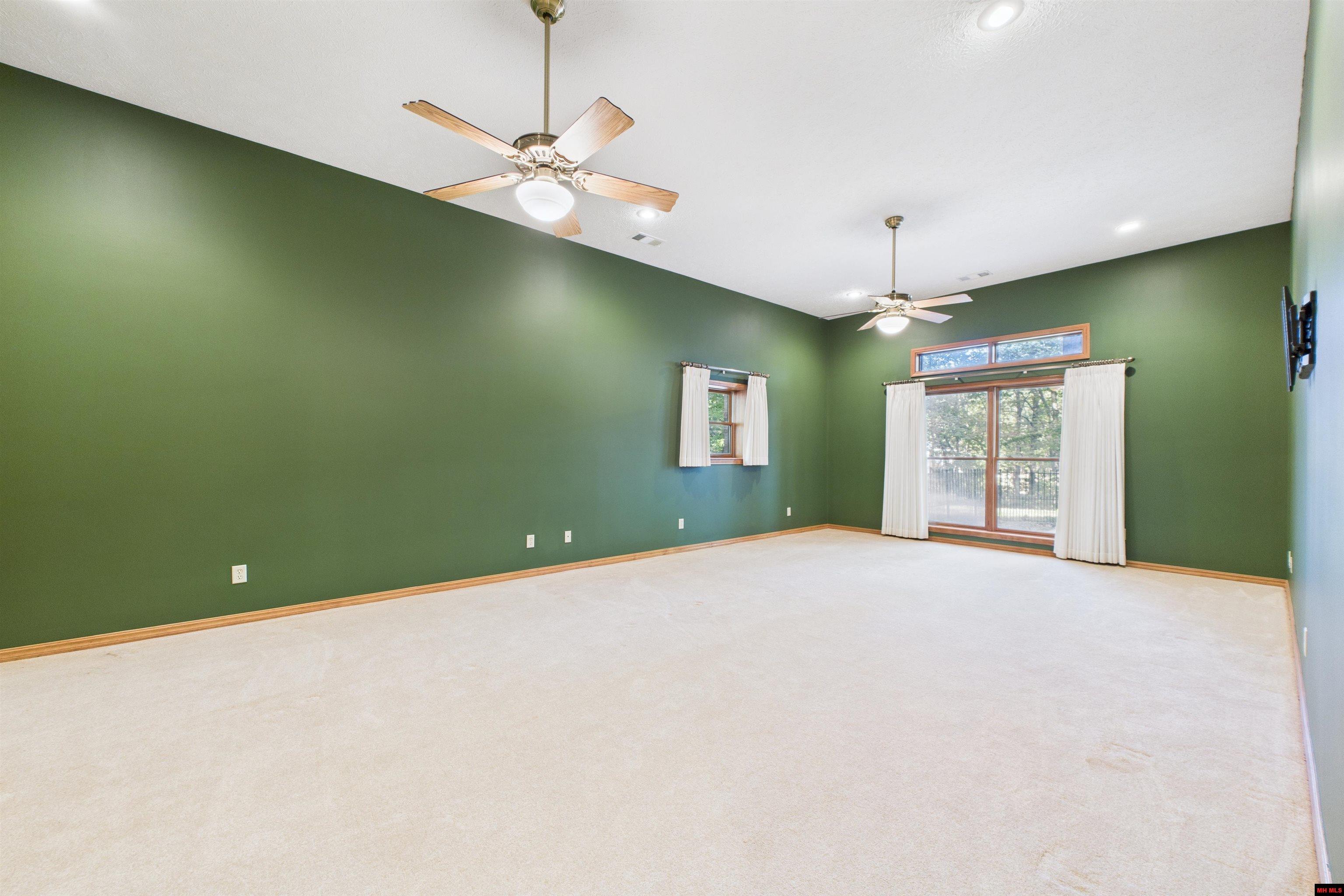 109 EDGEHILL PLACE Bull Shoals, AR