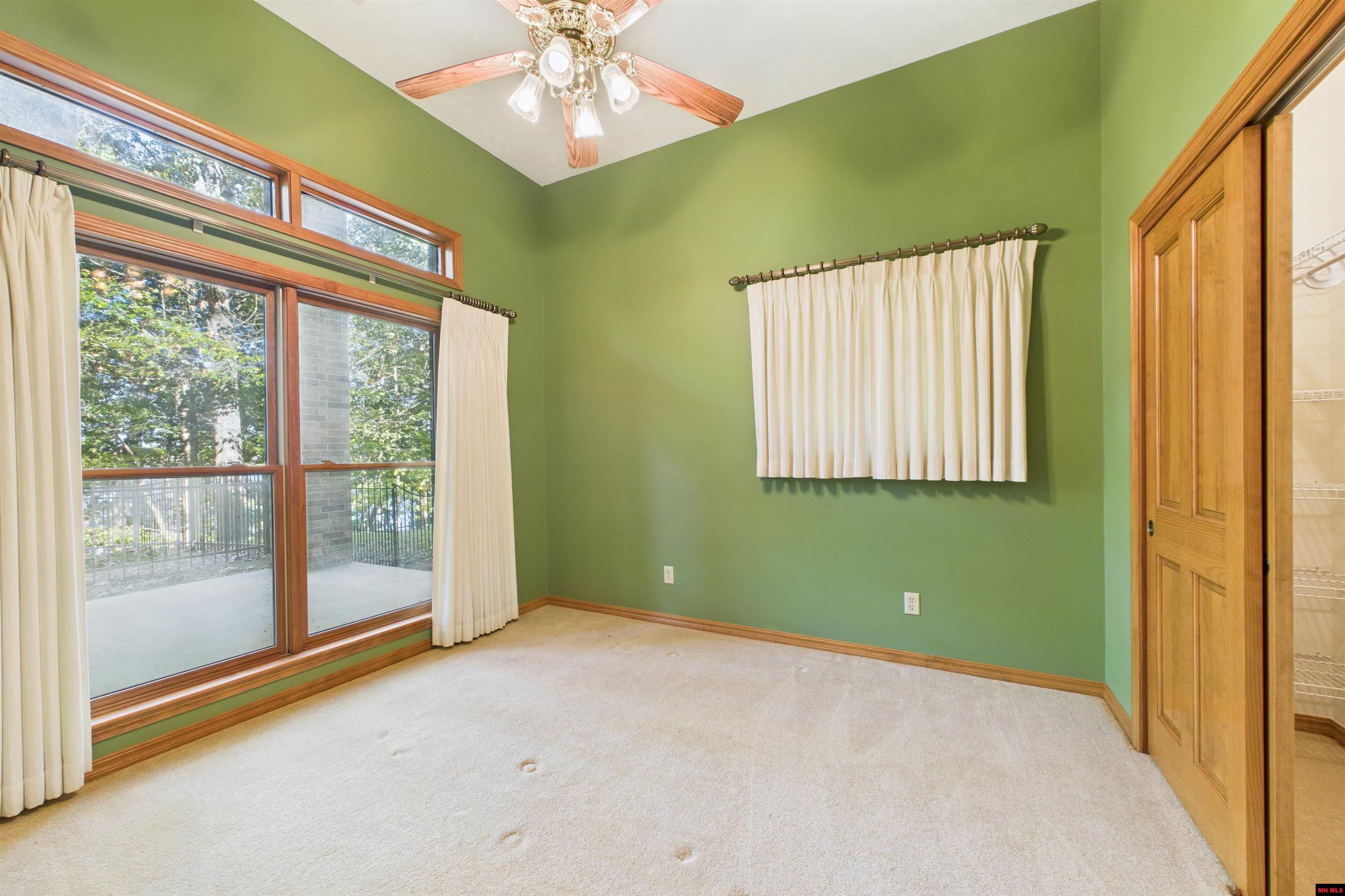 109 EDGEHILL PLACE Bull Shoals, AR