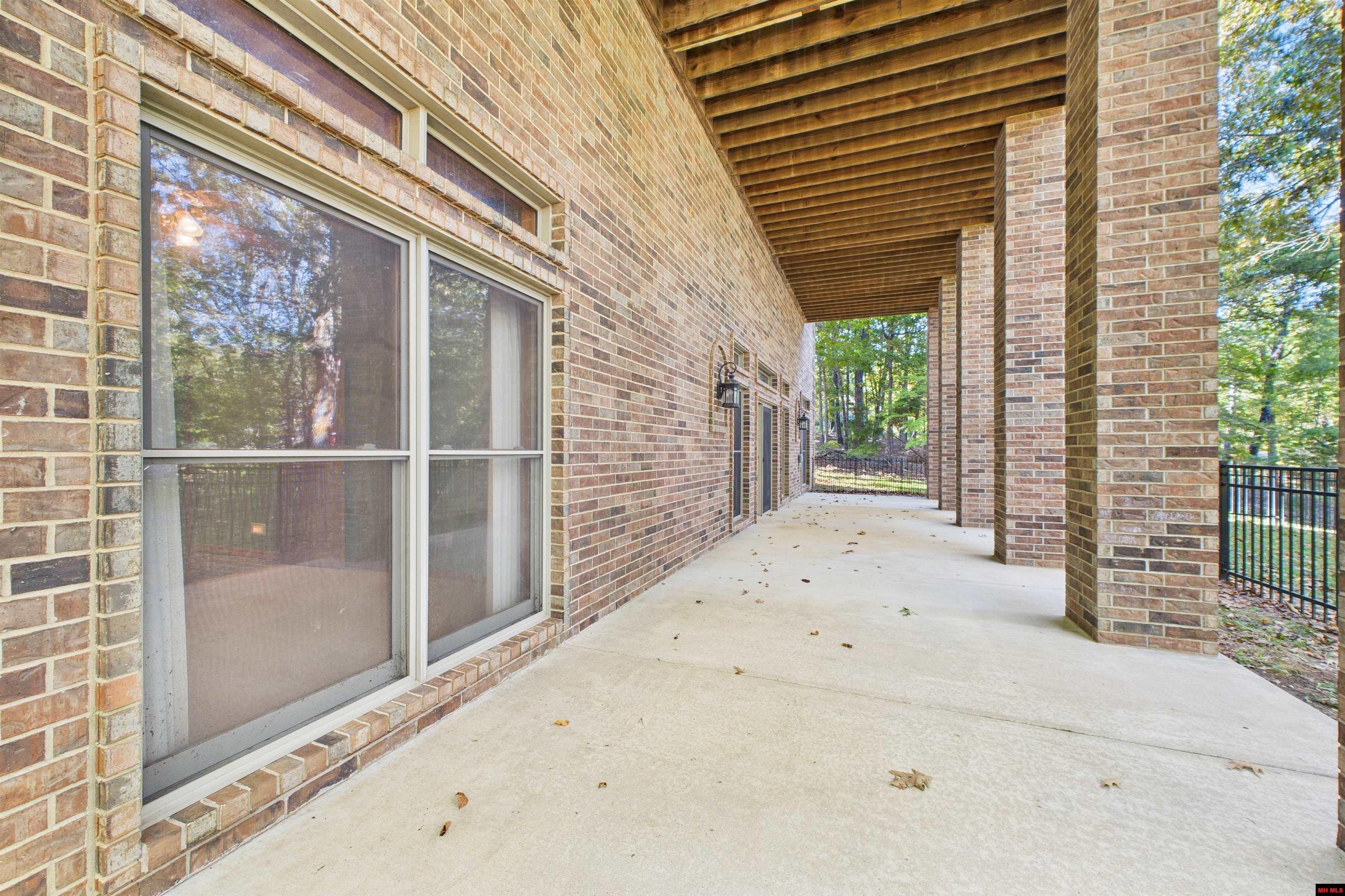 109 EDGEHILL PLACE Bull Shoals, AR