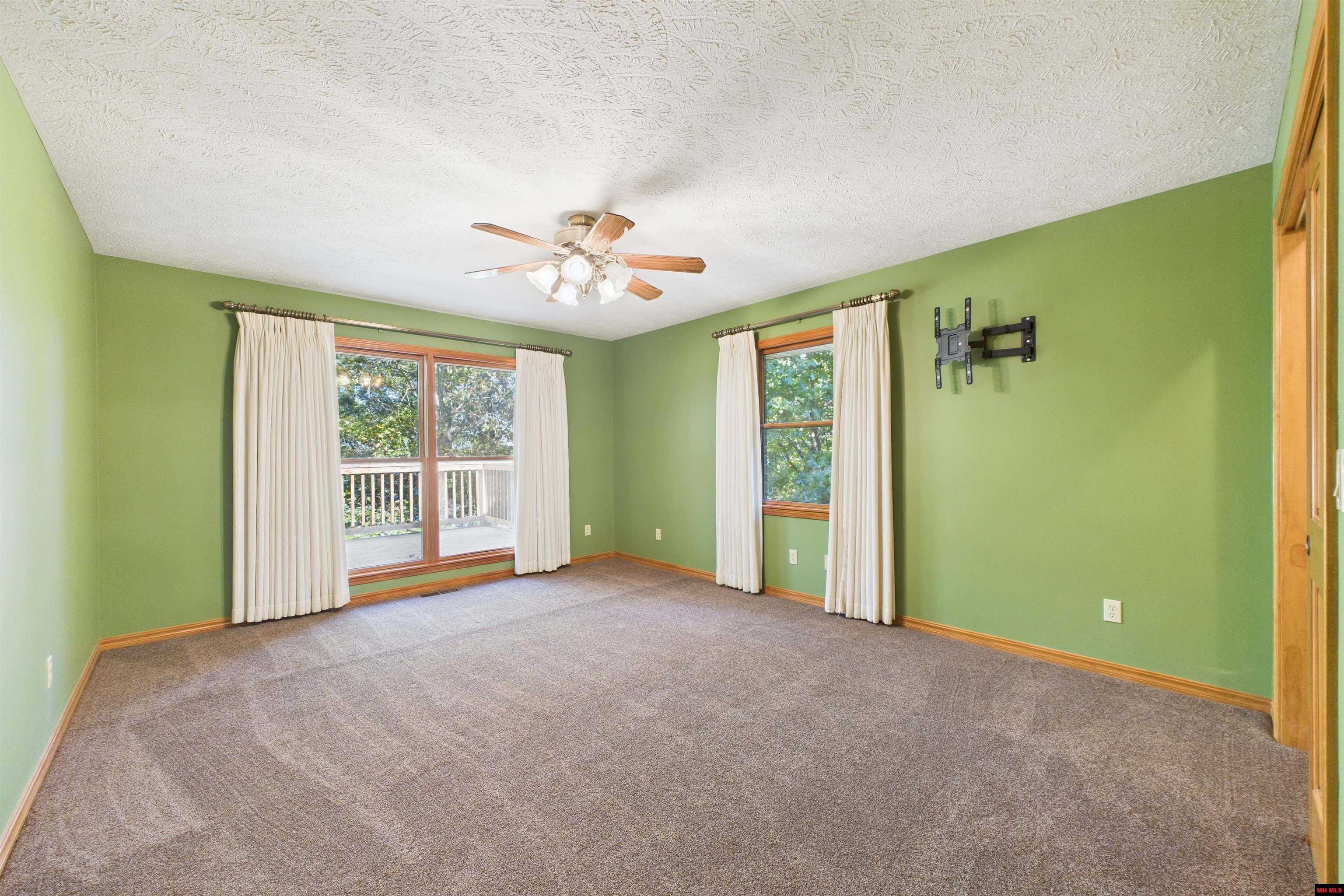 109 EDGEHILL PLACE Bull Shoals, AR