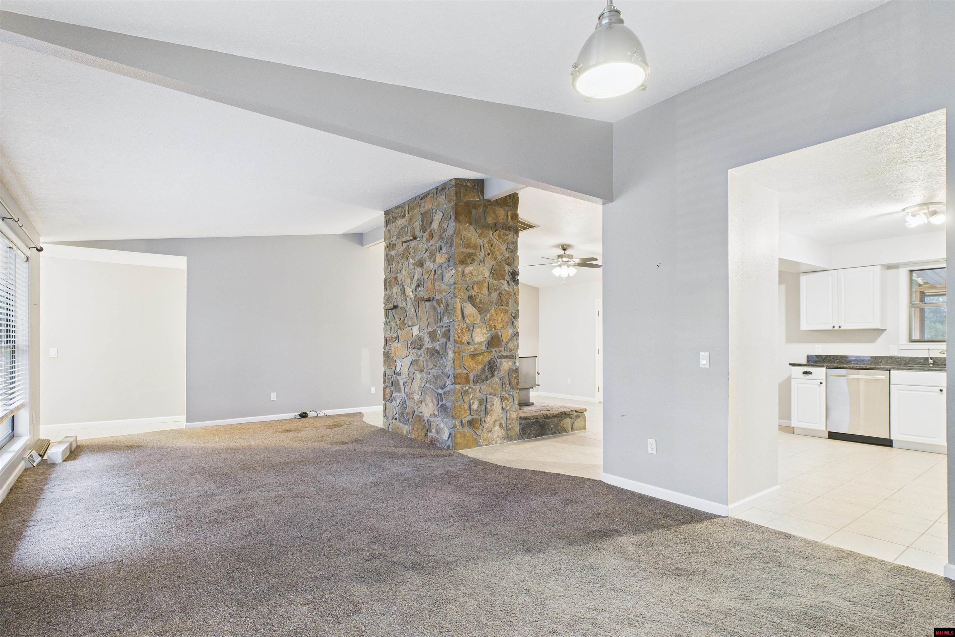 281 Sunrise Heights Circle