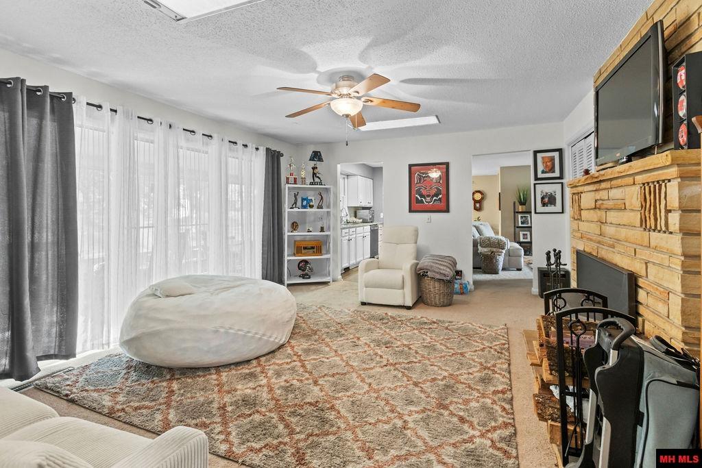 212 RIDGECREST DRIVE Mountain Home, AR