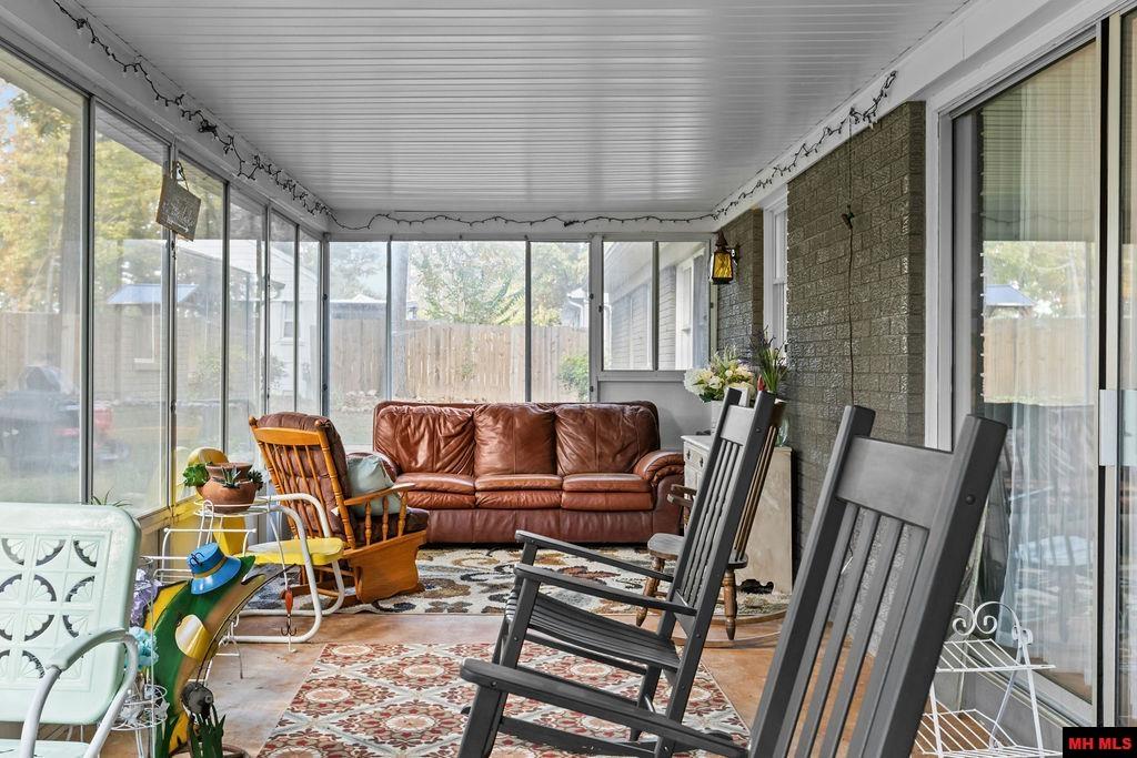 212 RIDGECREST DRIVE Mountain Home, AR