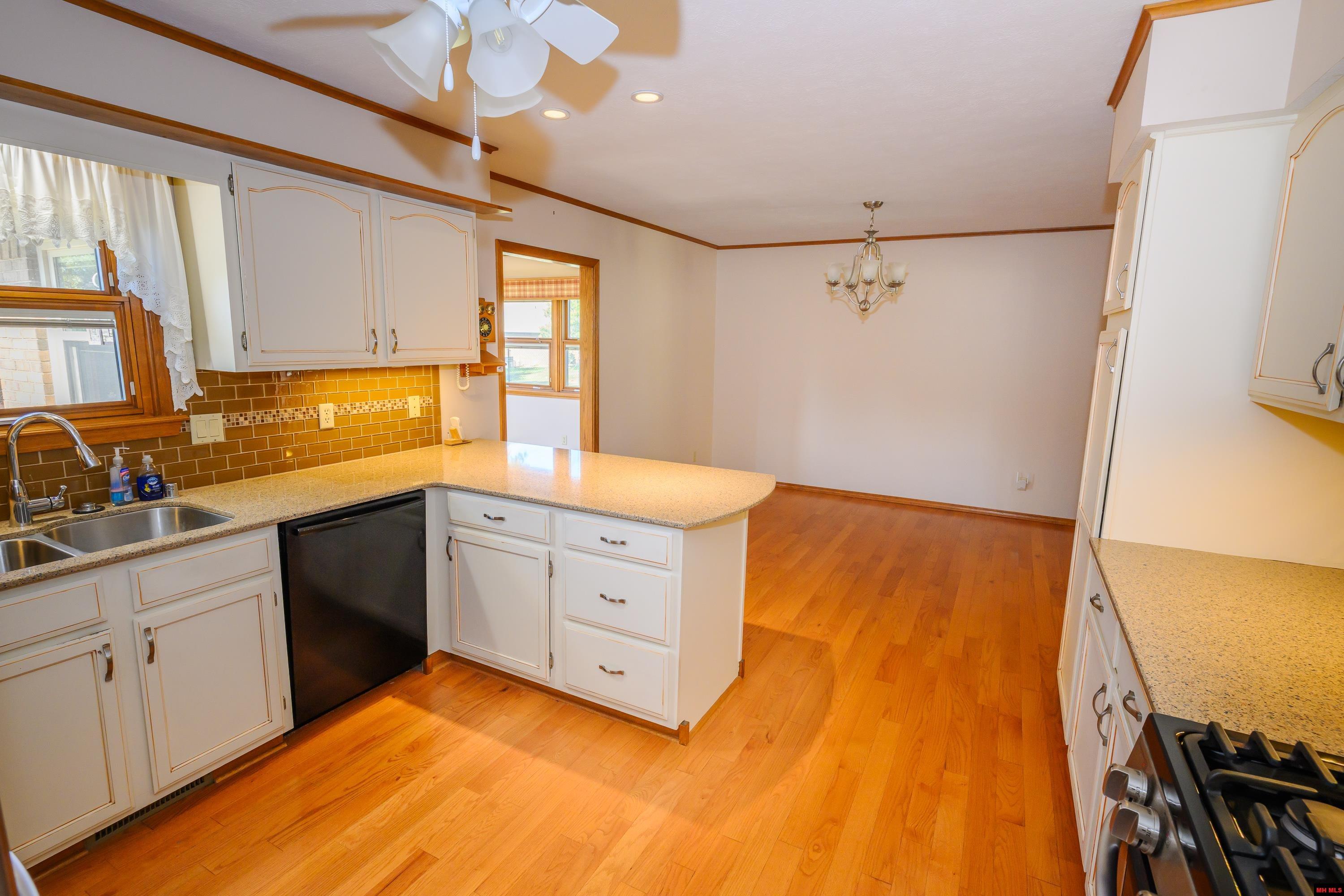 1071 NORTHPOINTE DRIVE Mountain Home, AR