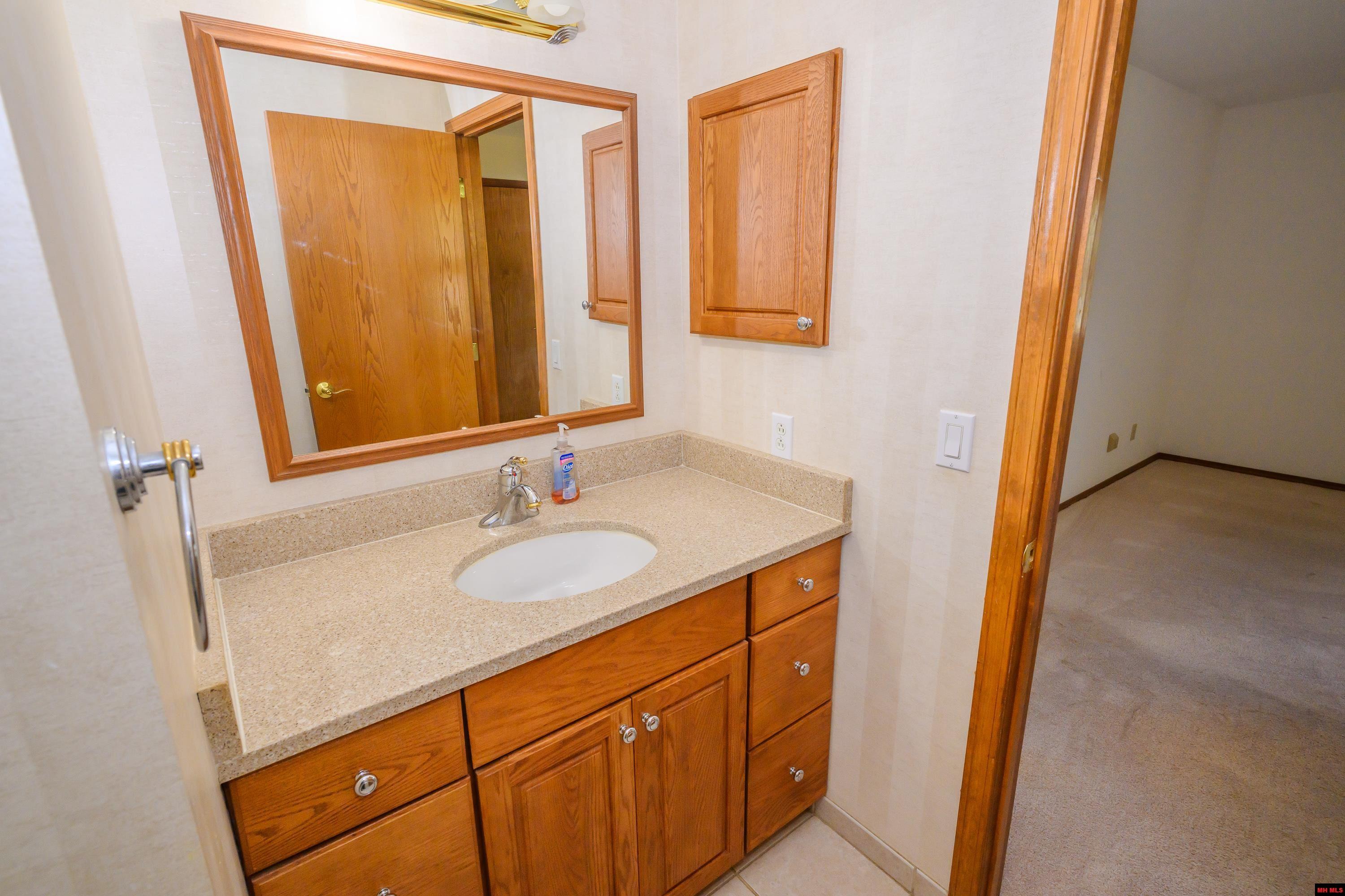 1071 NORTHPOINTE DRIVE Mountain Home, AR