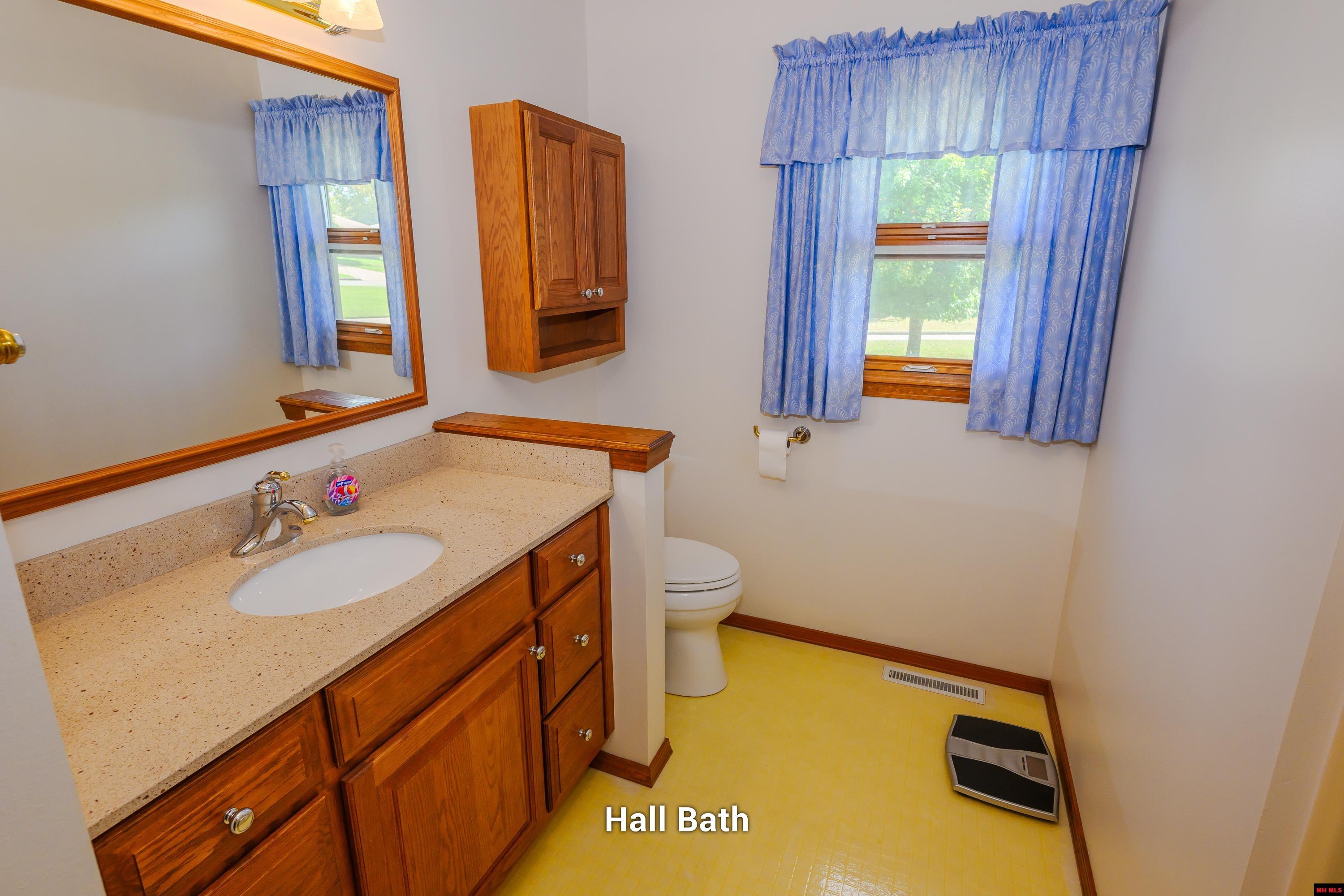 1071 NORTHPOINTE DRIVE Mountain Home, AR