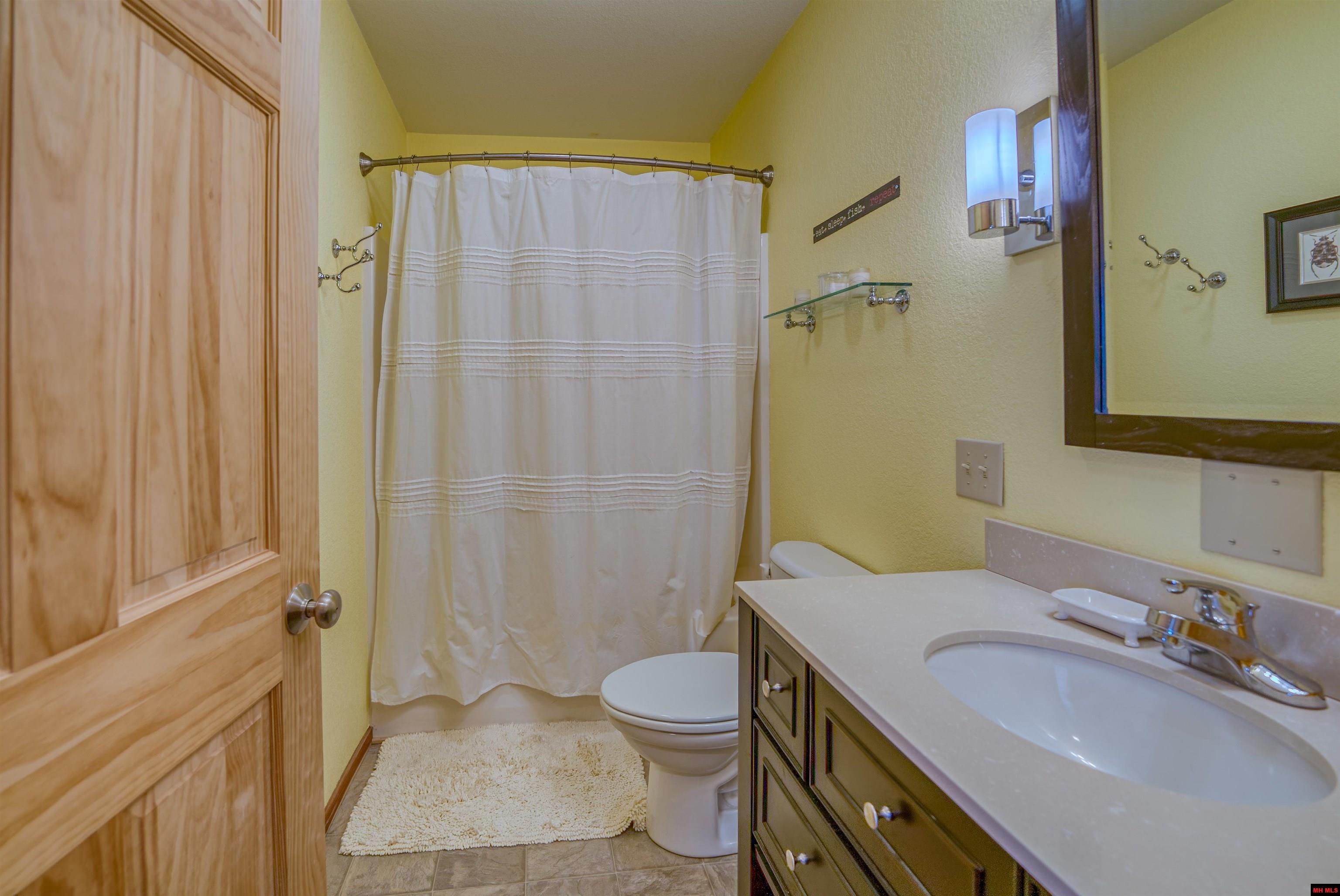 232 CROWN COURT Norfork, AR