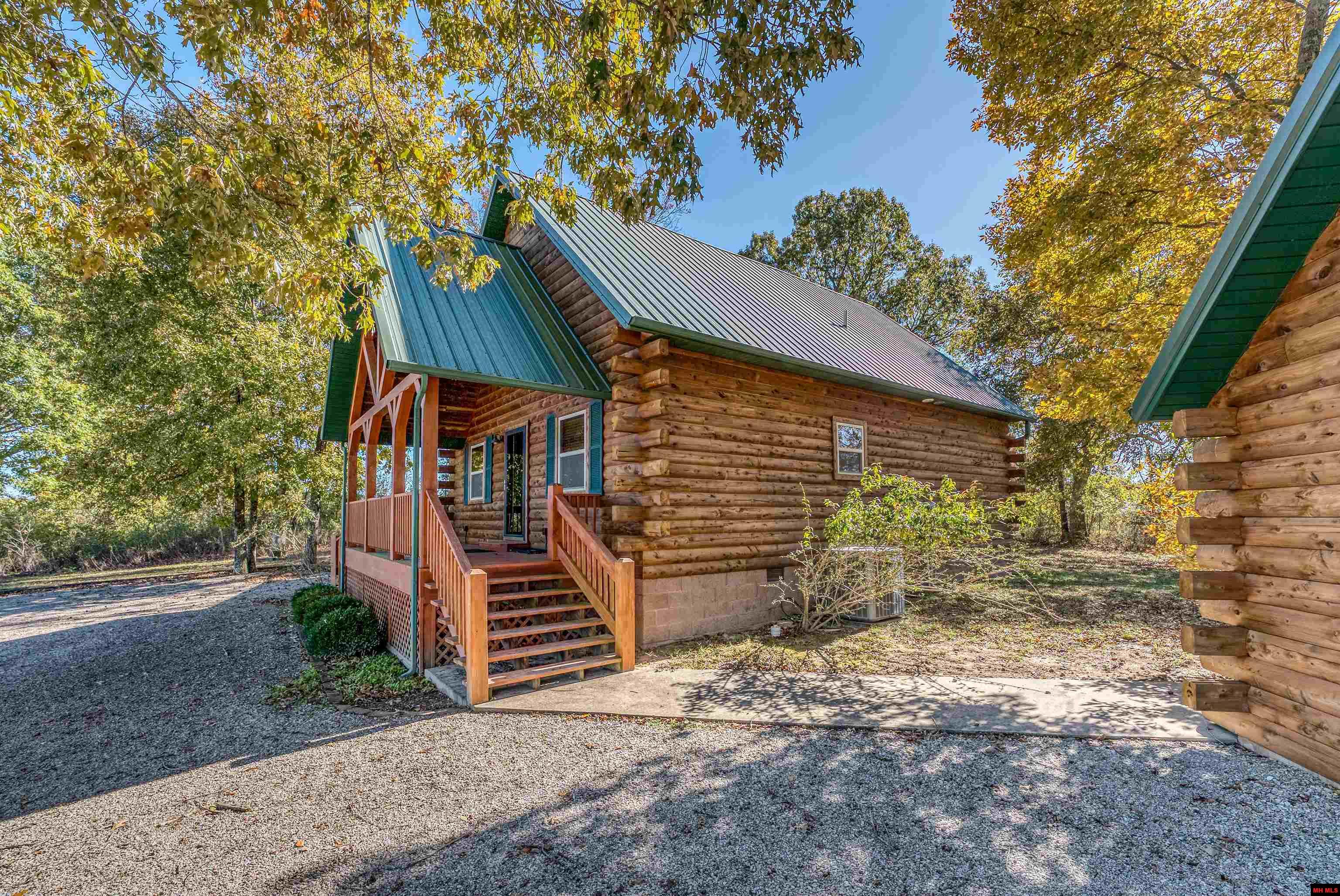 232 CROWN COURT Norfork, AR