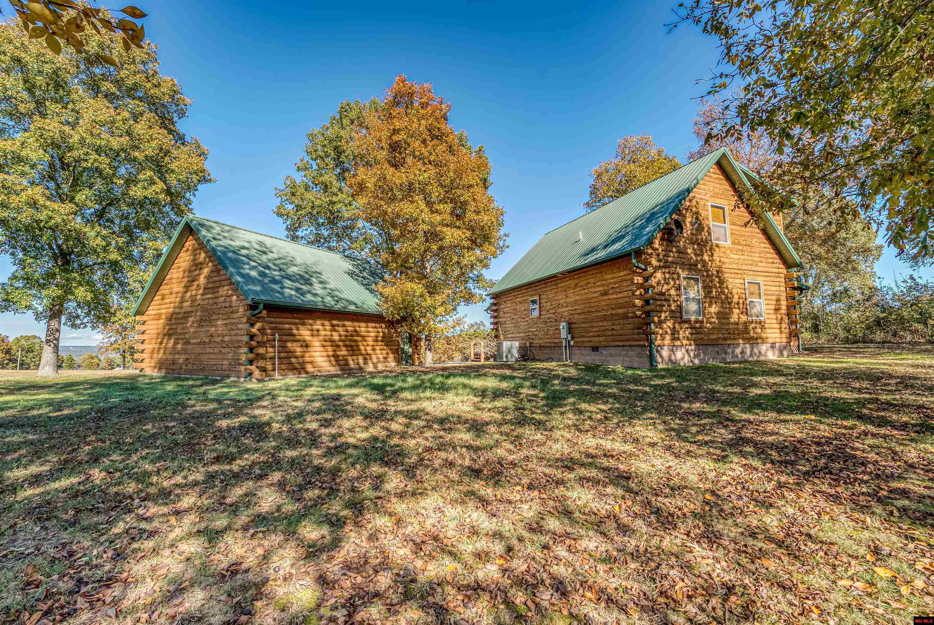 232 CROWN COURT Norfork, AR