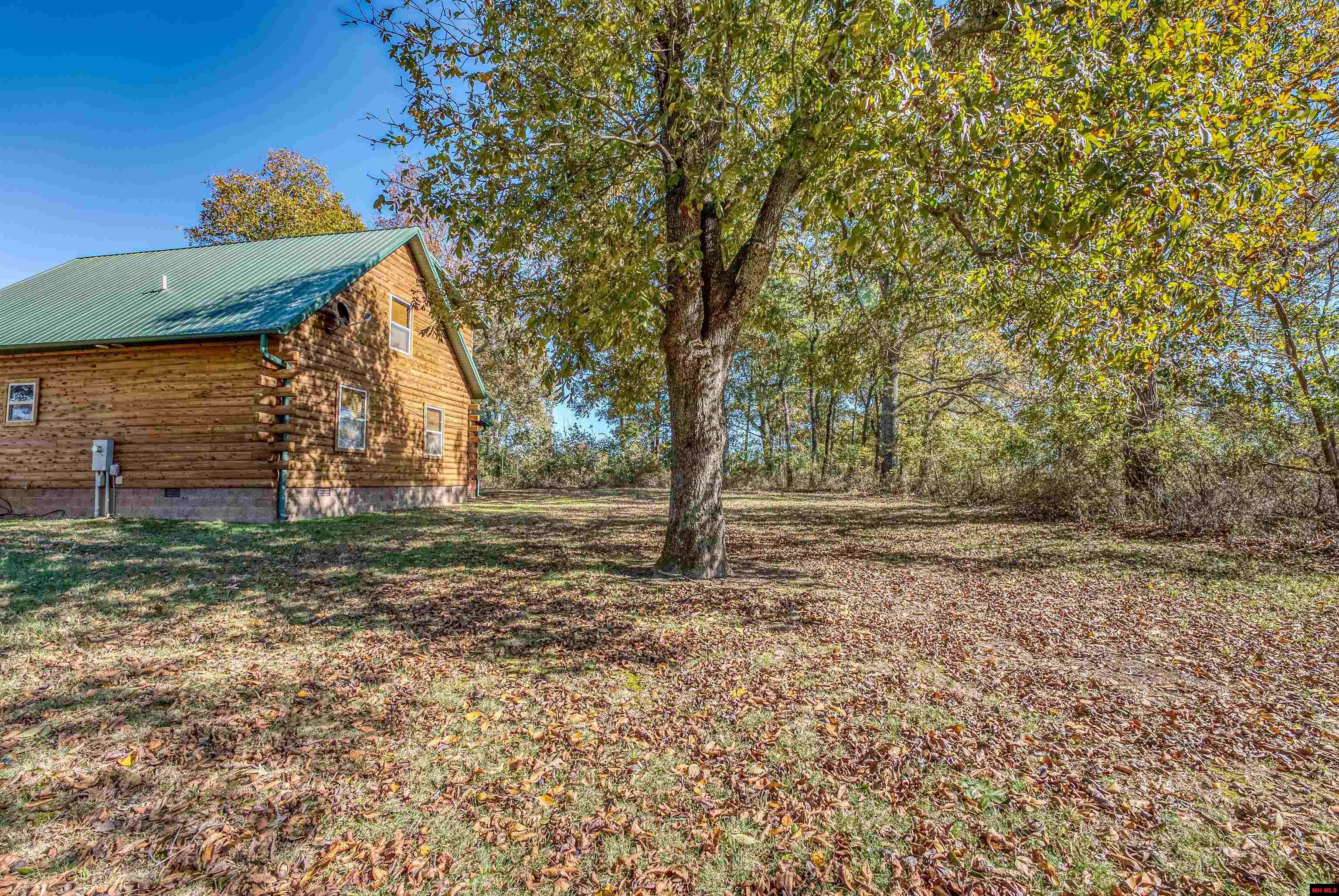 232 CROWN COURT Norfork, AR