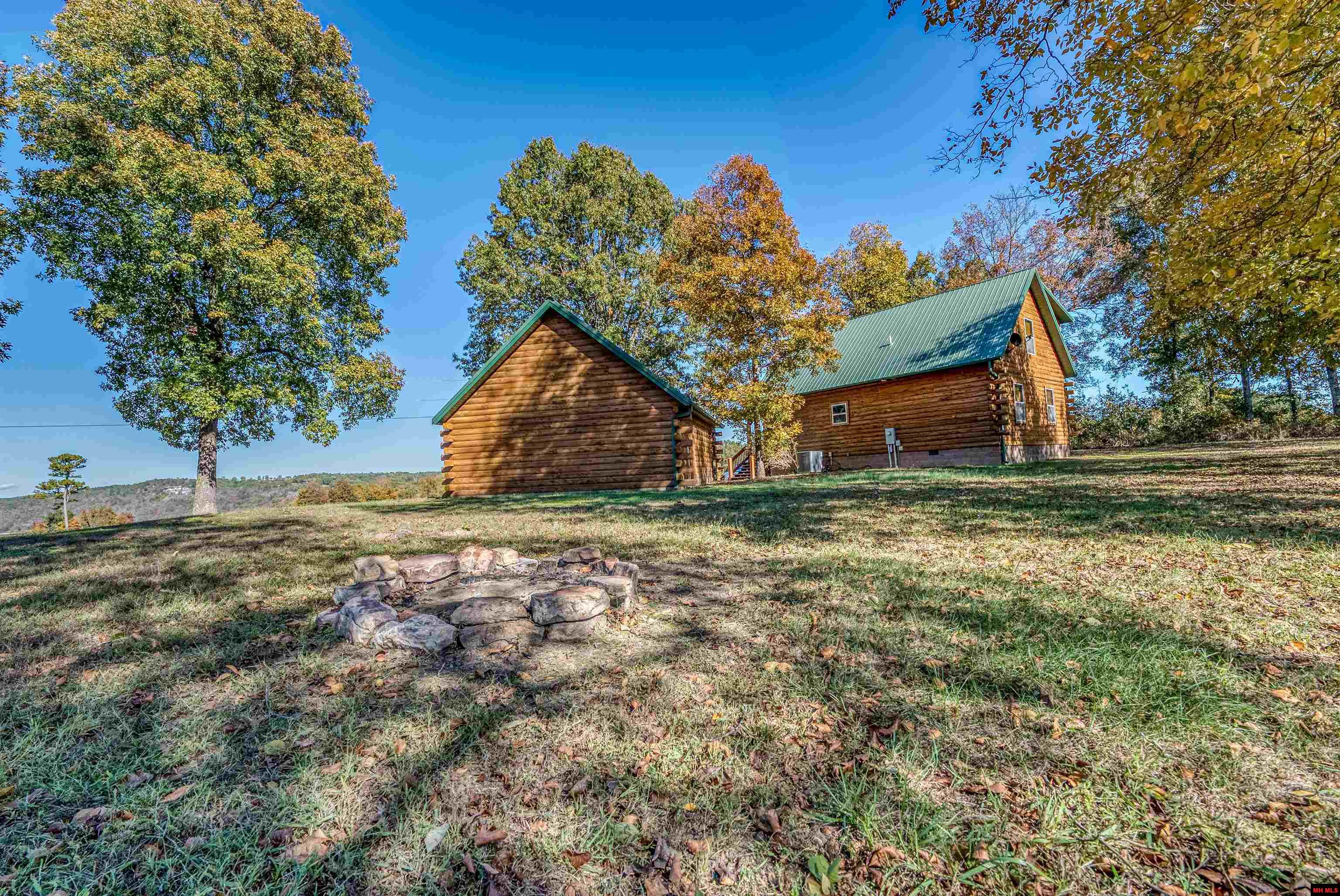 232 CROWN COURT Norfork, AR