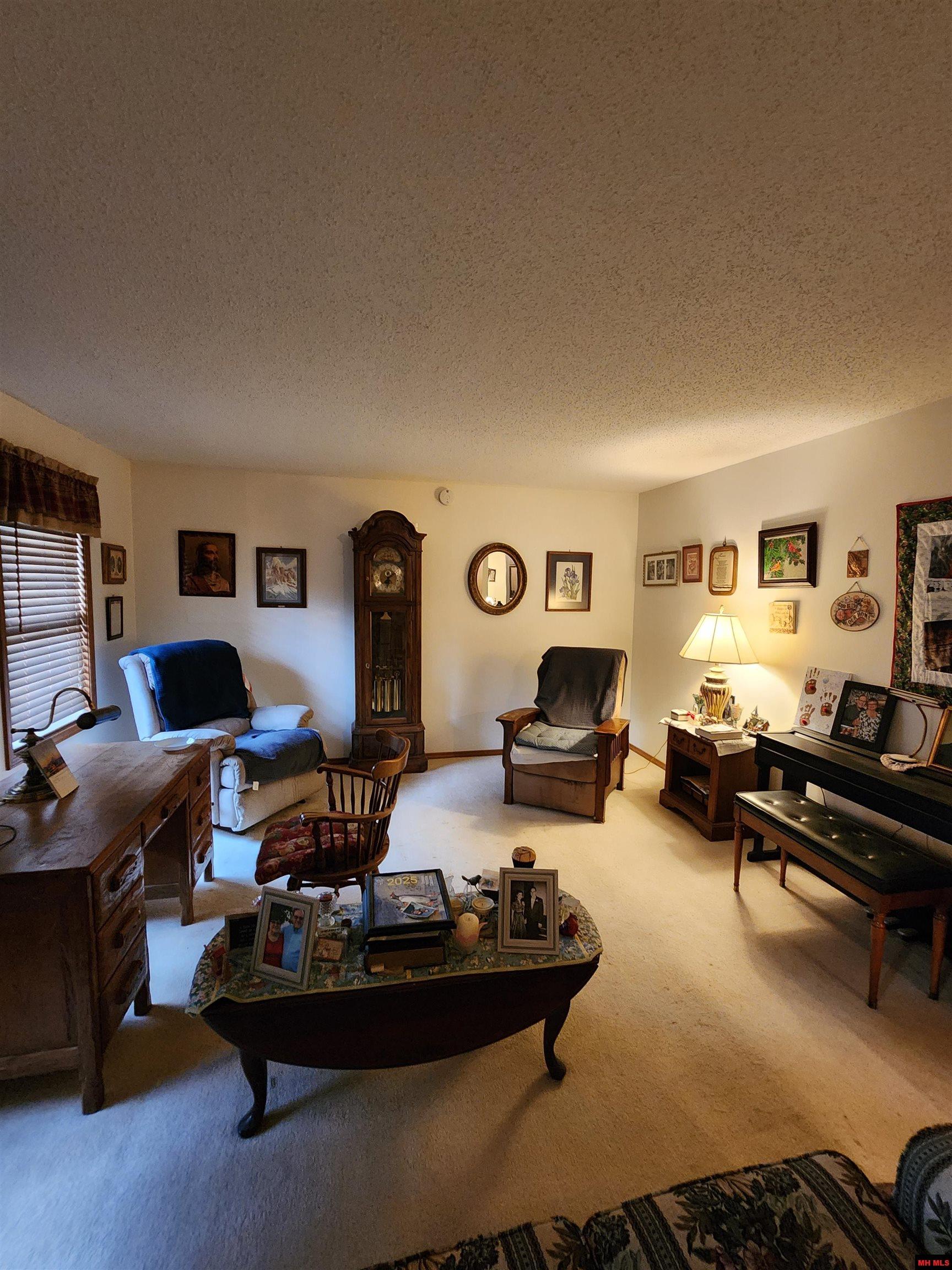 1805 Van Buren Avenue