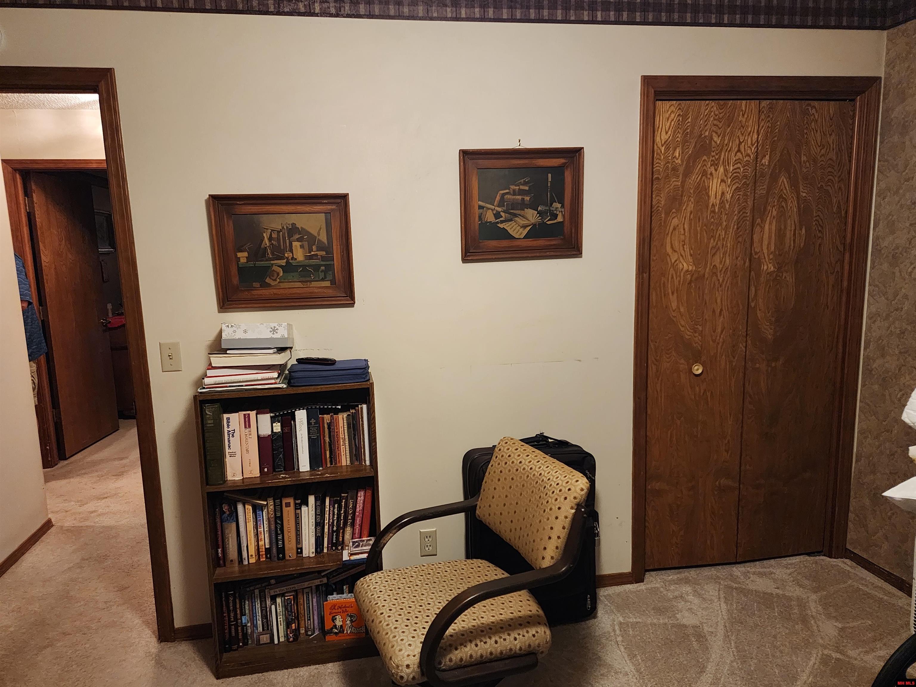 1805 Van Buren Avenue