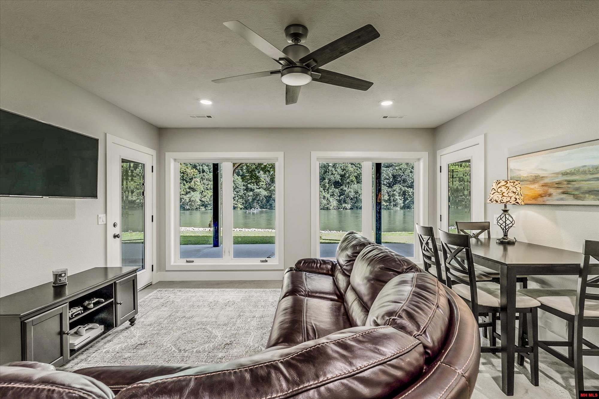 352 Wheatstone Place