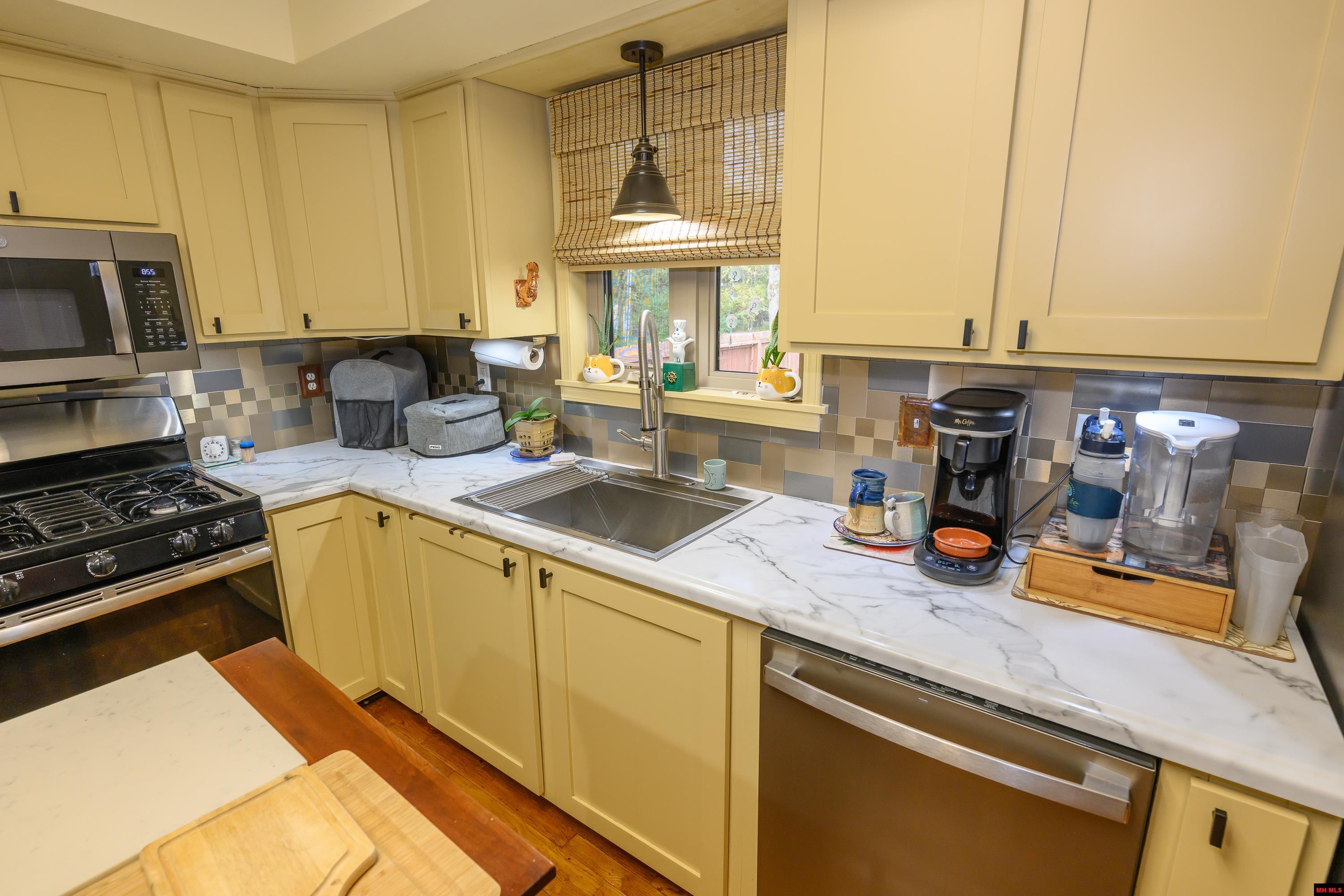 287 MARQUIS DRIVE Mountain Home, AR