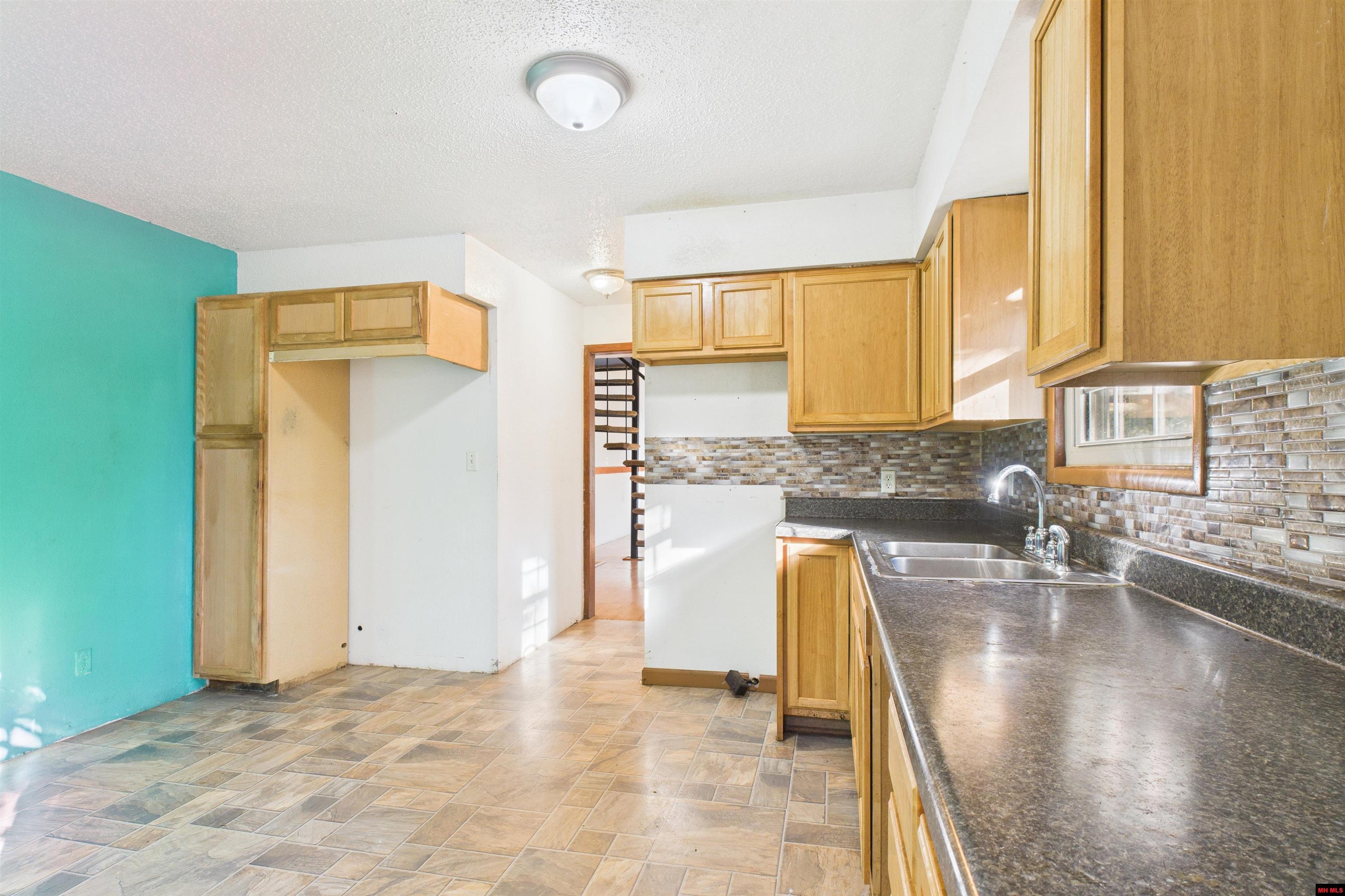 7831 Hwy 62/412 West