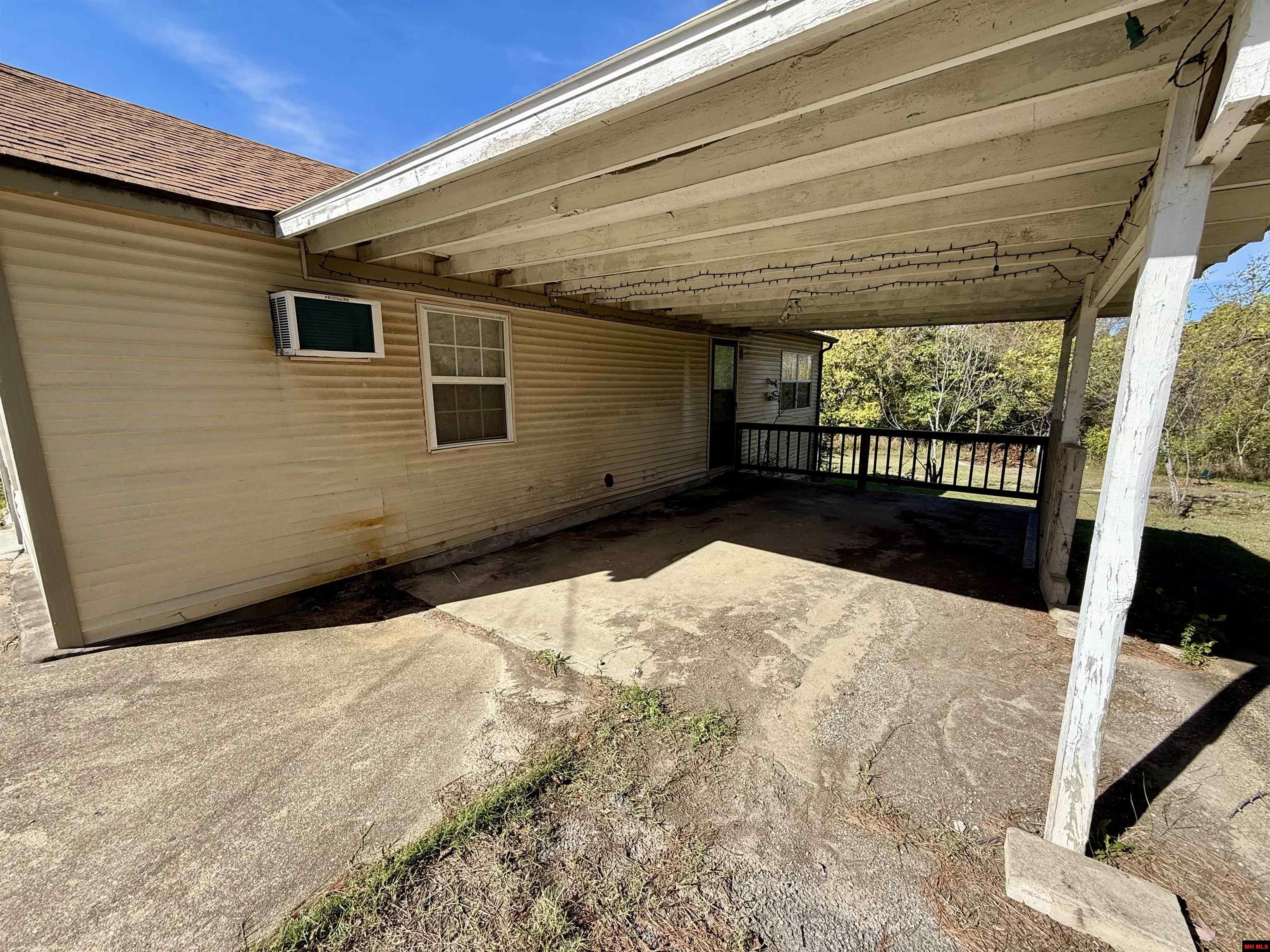 6445 W HWY 178 Lakeview, AR