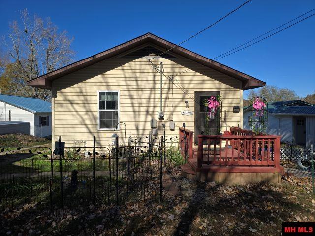 604 1/2 GIRARD STREET Flippin, AR