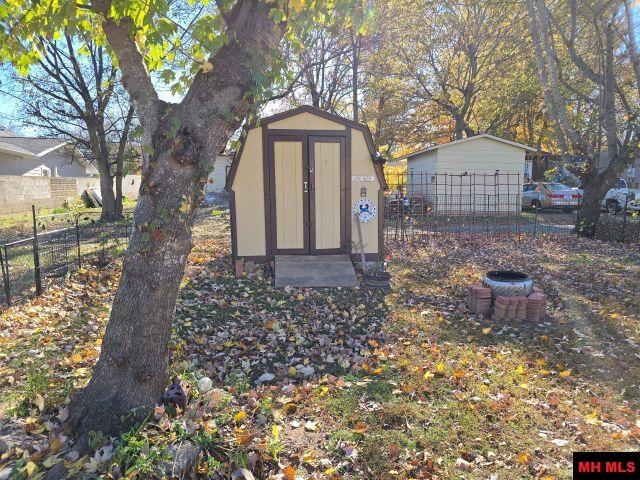 604 1/2 GIRARD STREET Flippin, AR