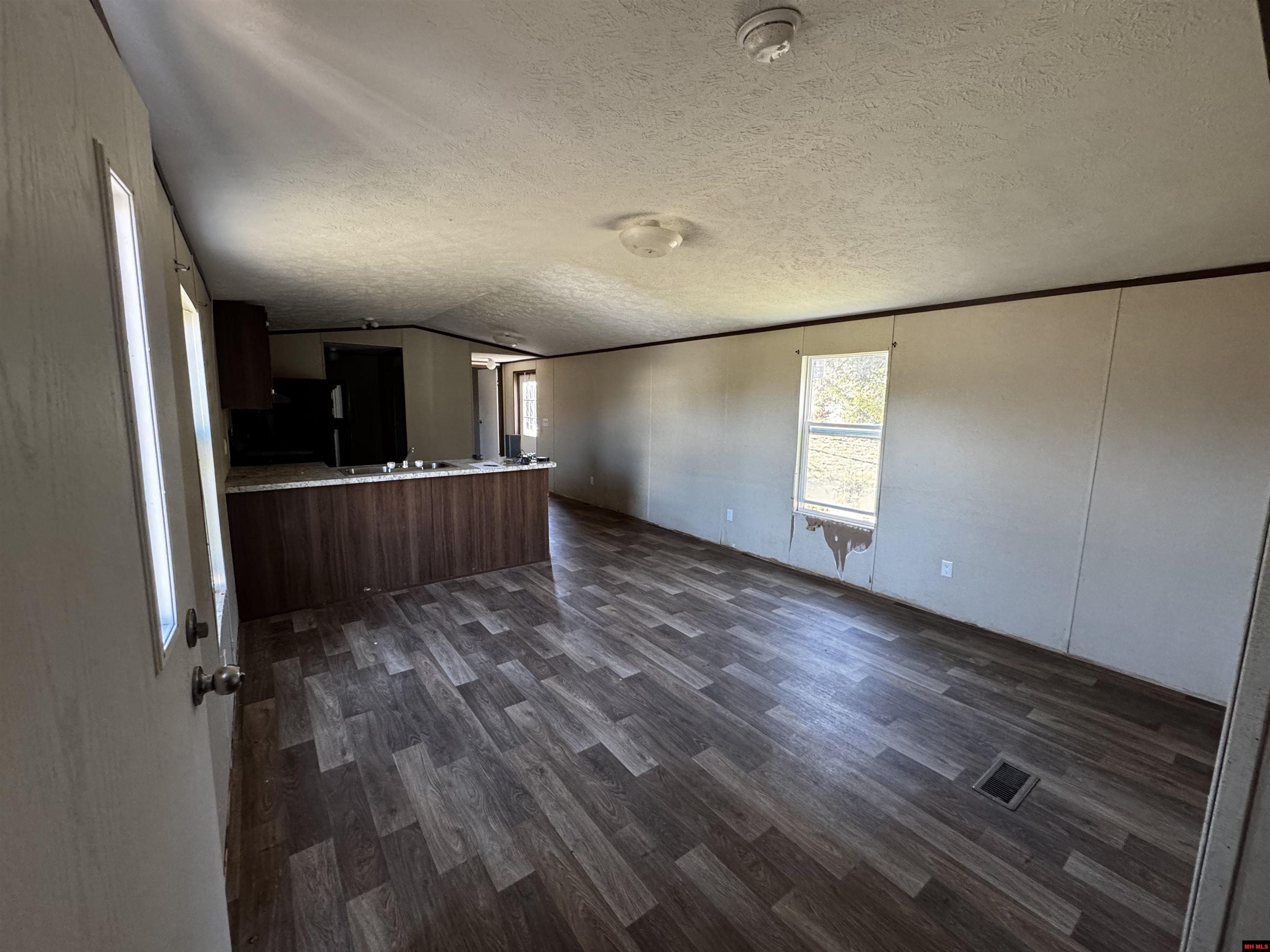 1016 HWY 223 Pineville, AR