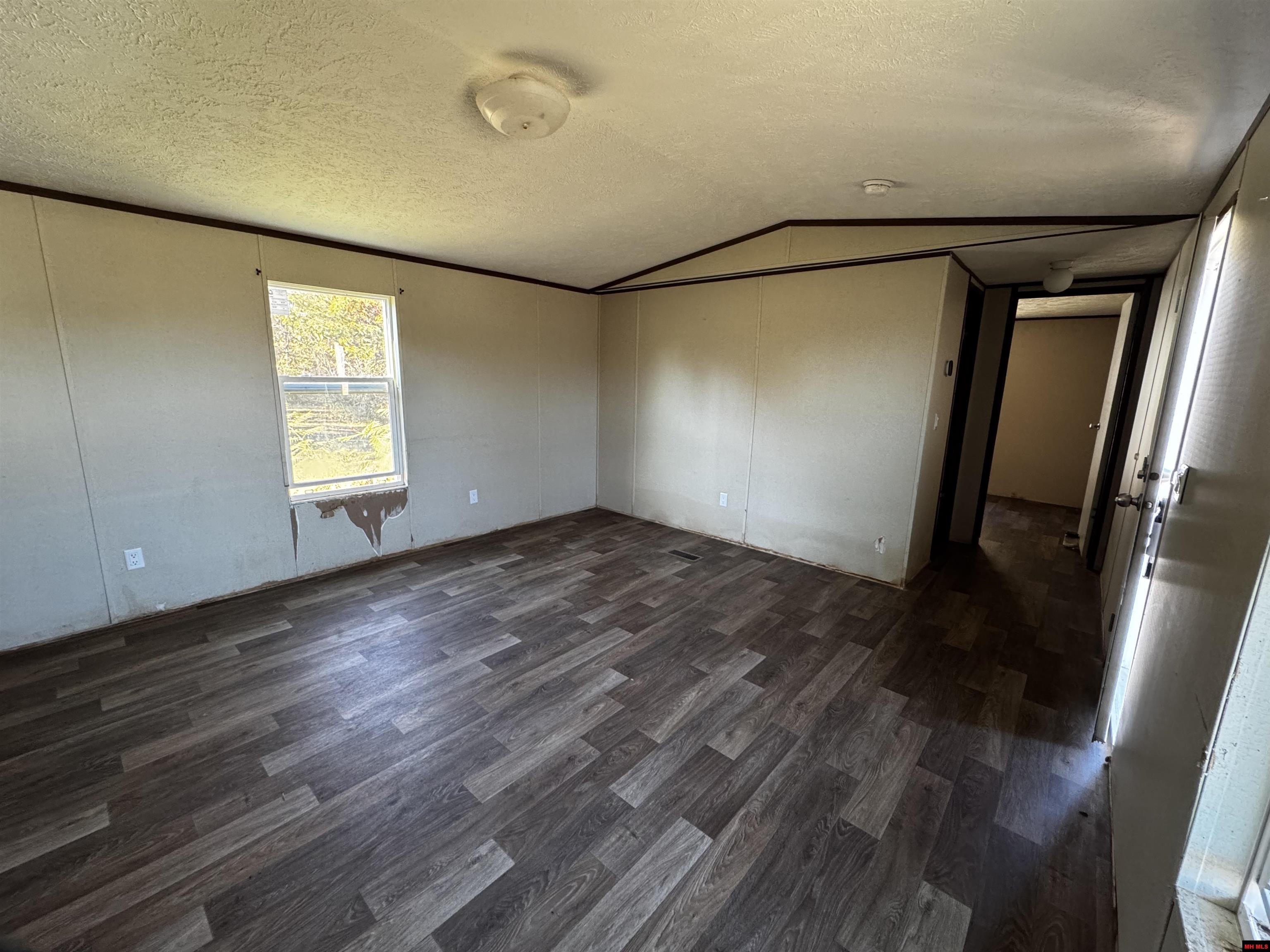 1016 HWY 223 Pineville, AR