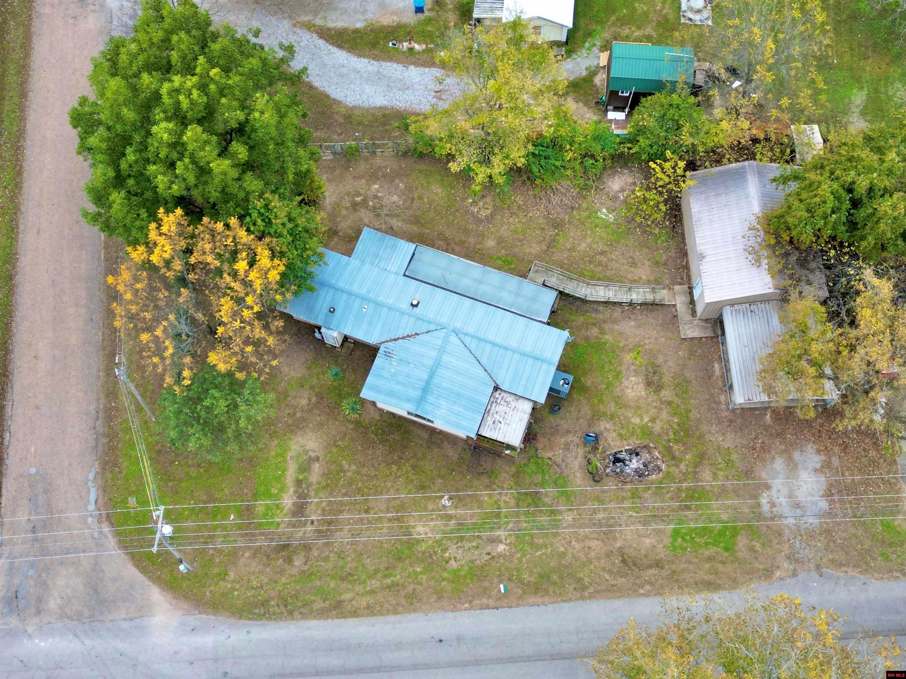 322 SURREY DRIVE Lakeview, AR