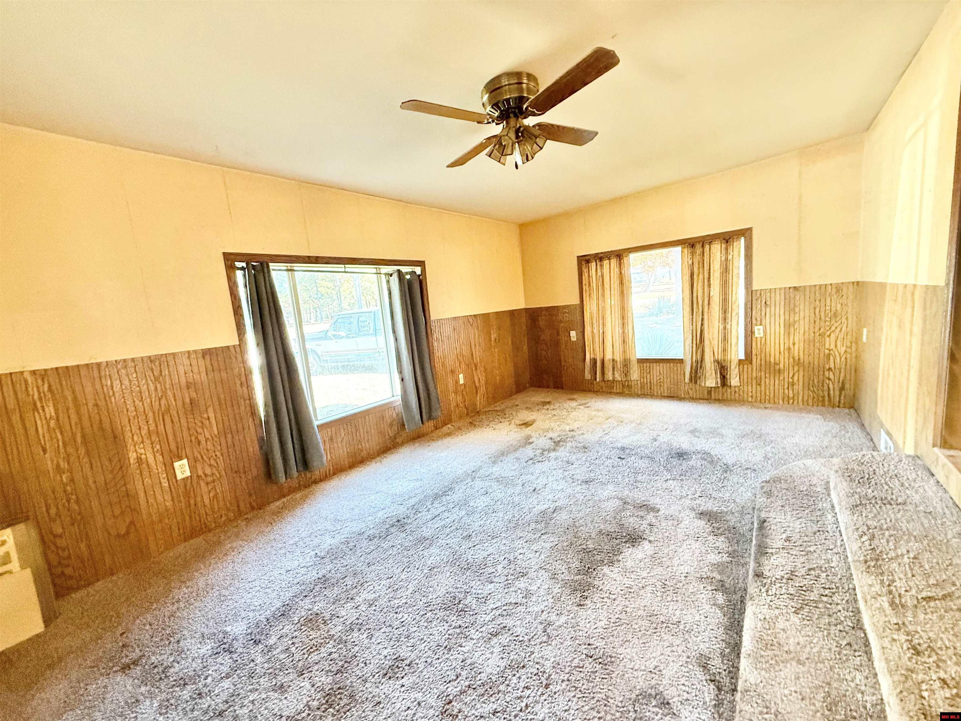 322 SURREY DRIVE Lakeview, AR