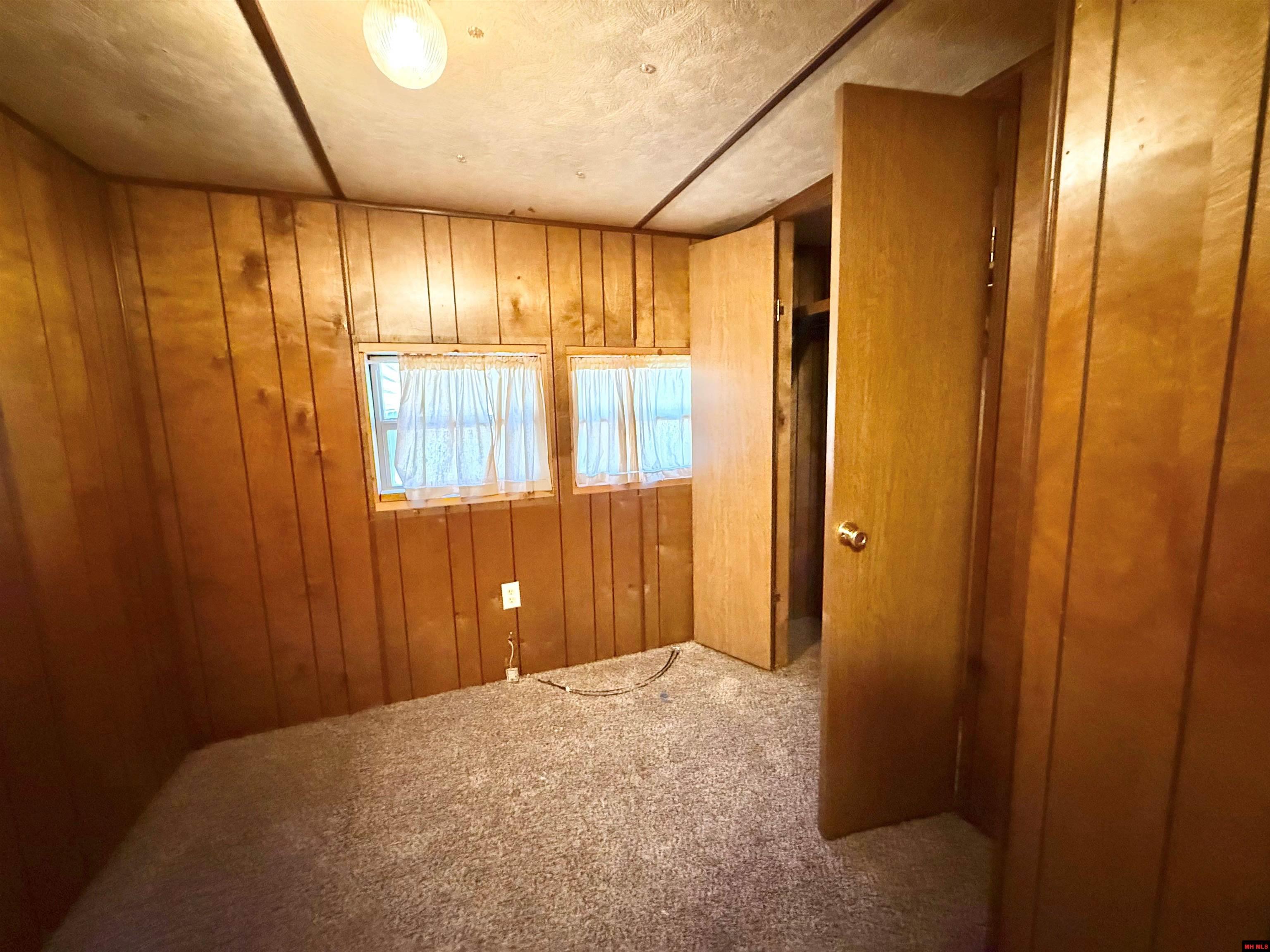 322 SURREY DRIVE Lakeview, AR