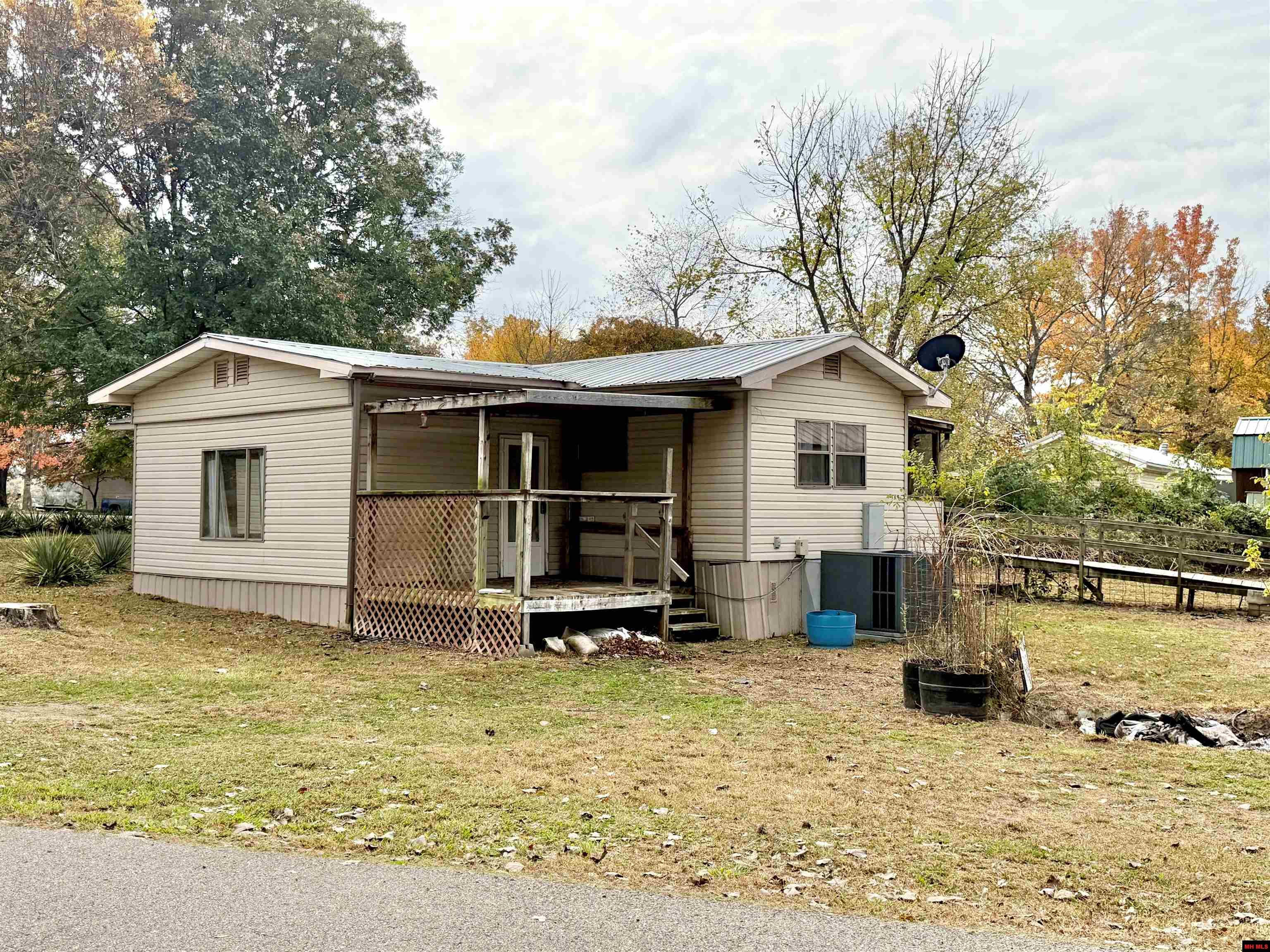 322 SURREY DRIVE Lakeview, AR