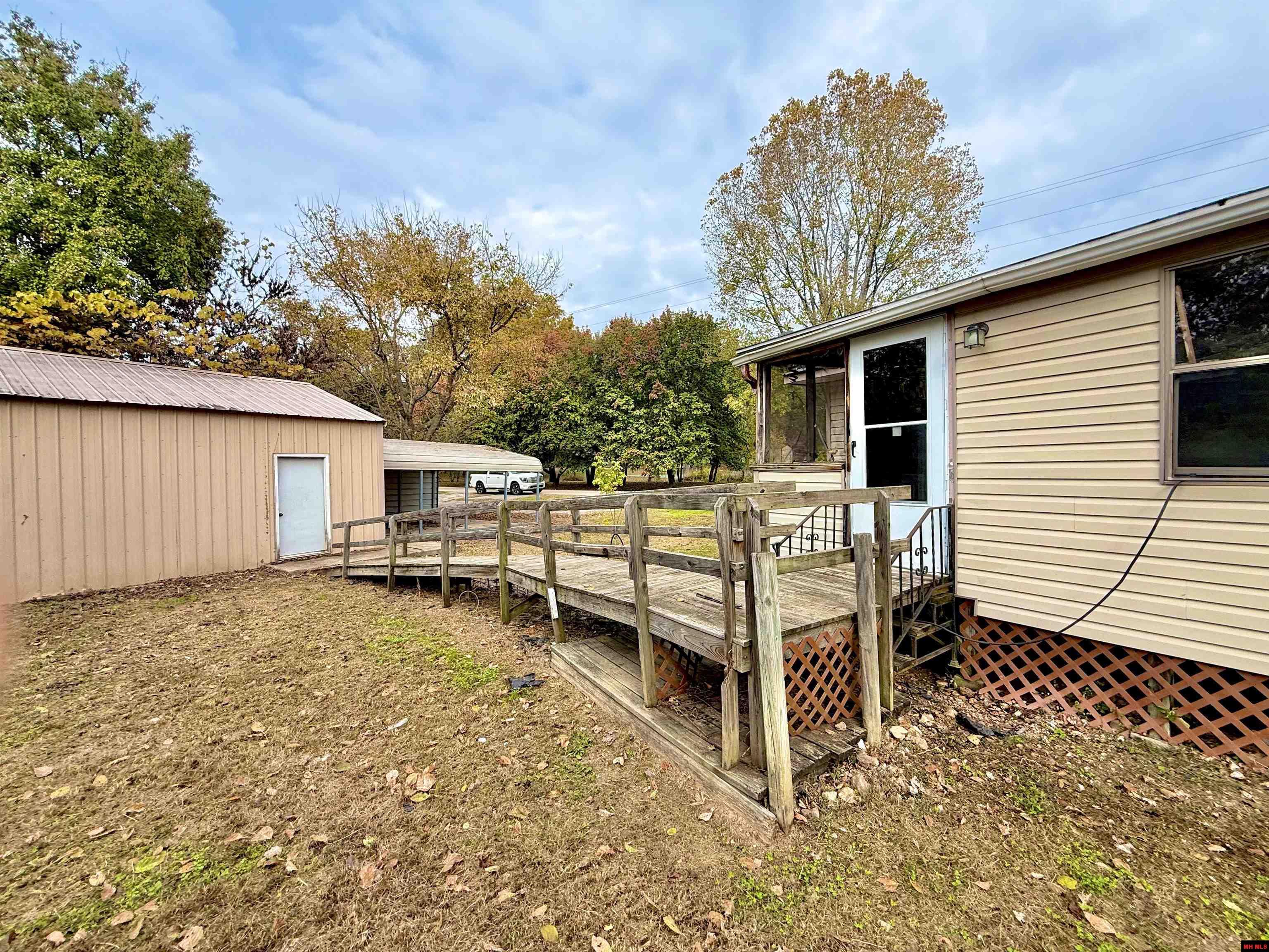 322 SURREY DRIVE Lakeview, AR