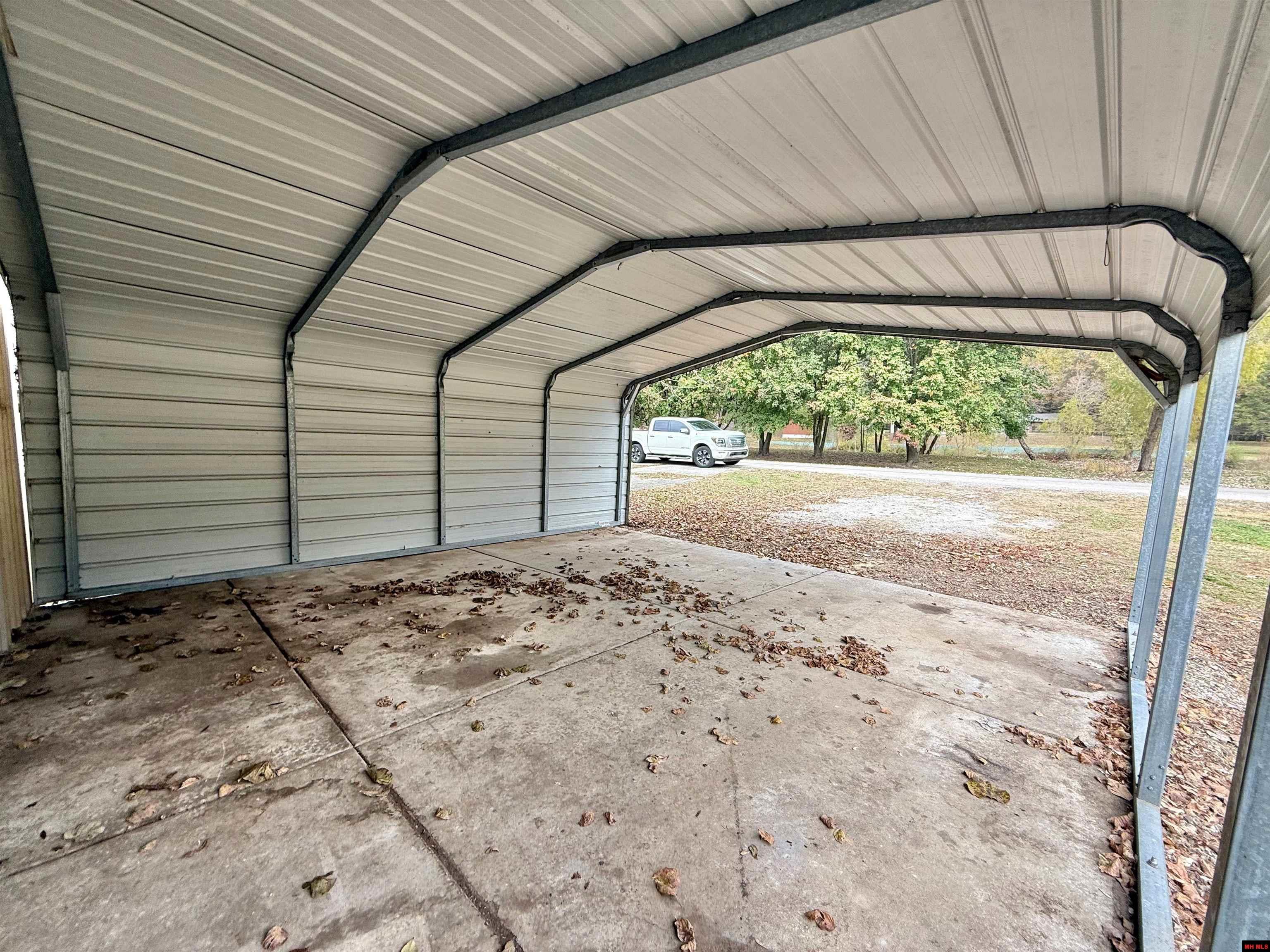 322 SURREY DRIVE Lakeview, AR