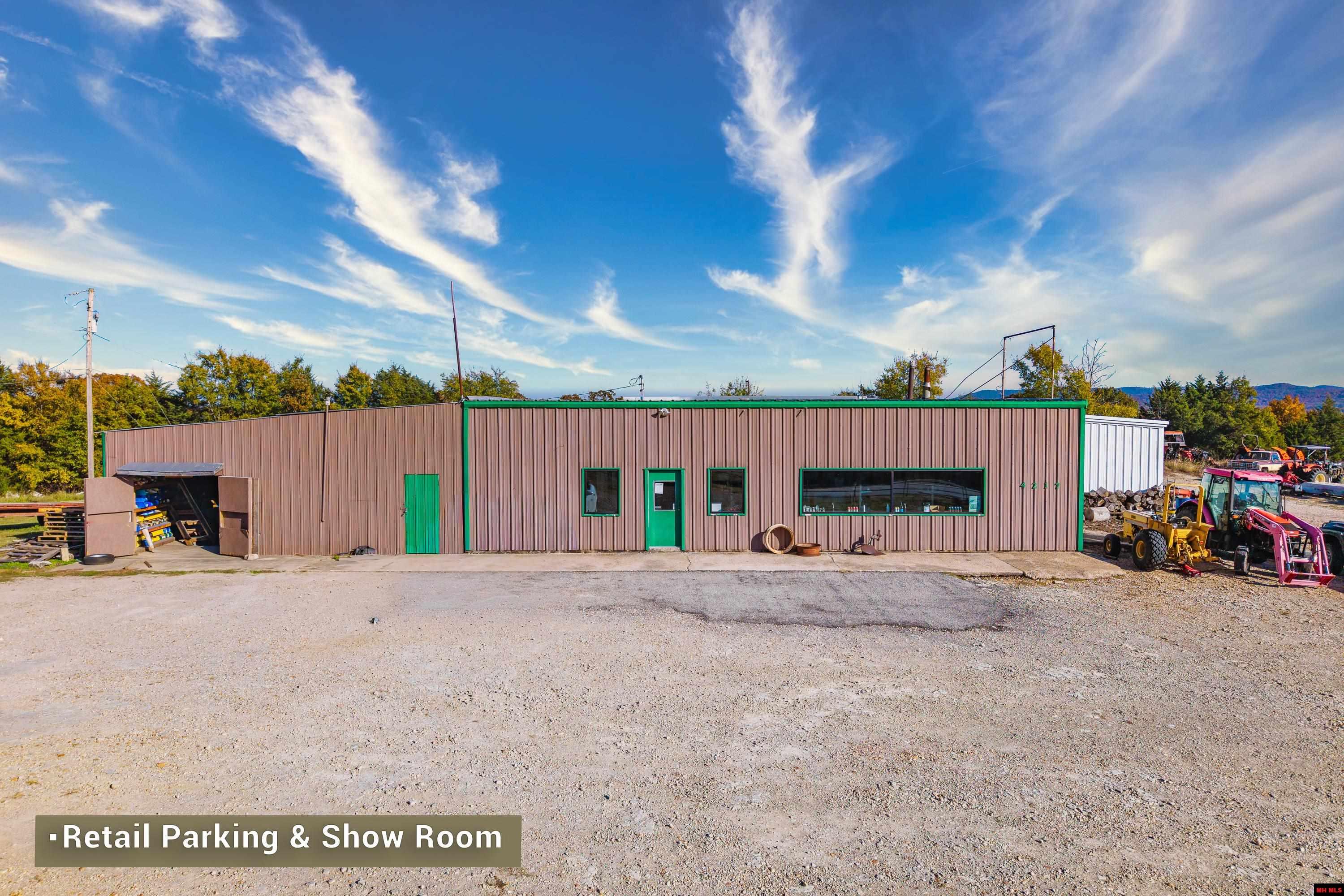 4217 HWY 62 Flippin, AR