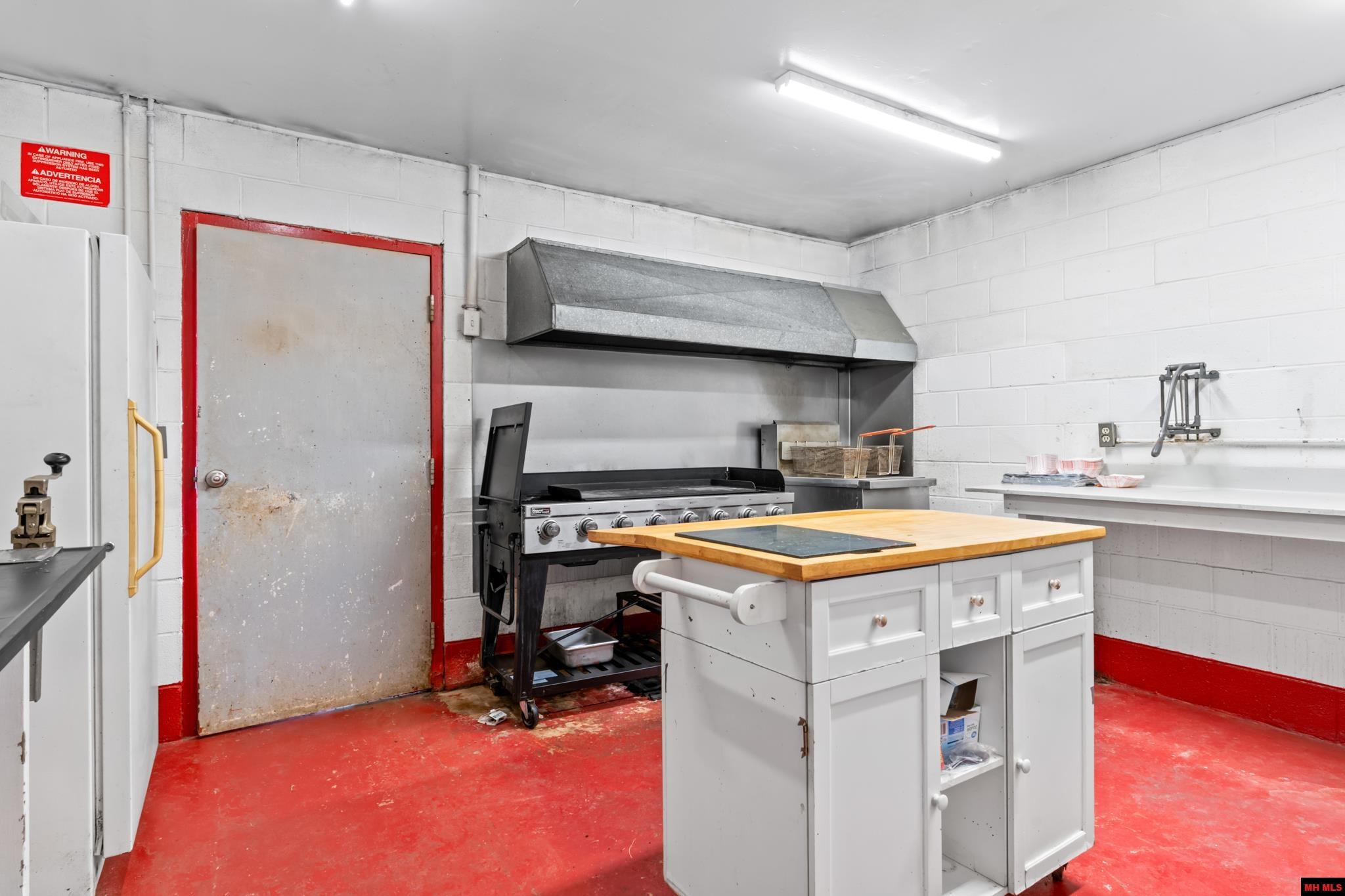 192 SUMMERWOOD LANE Flippin, AR