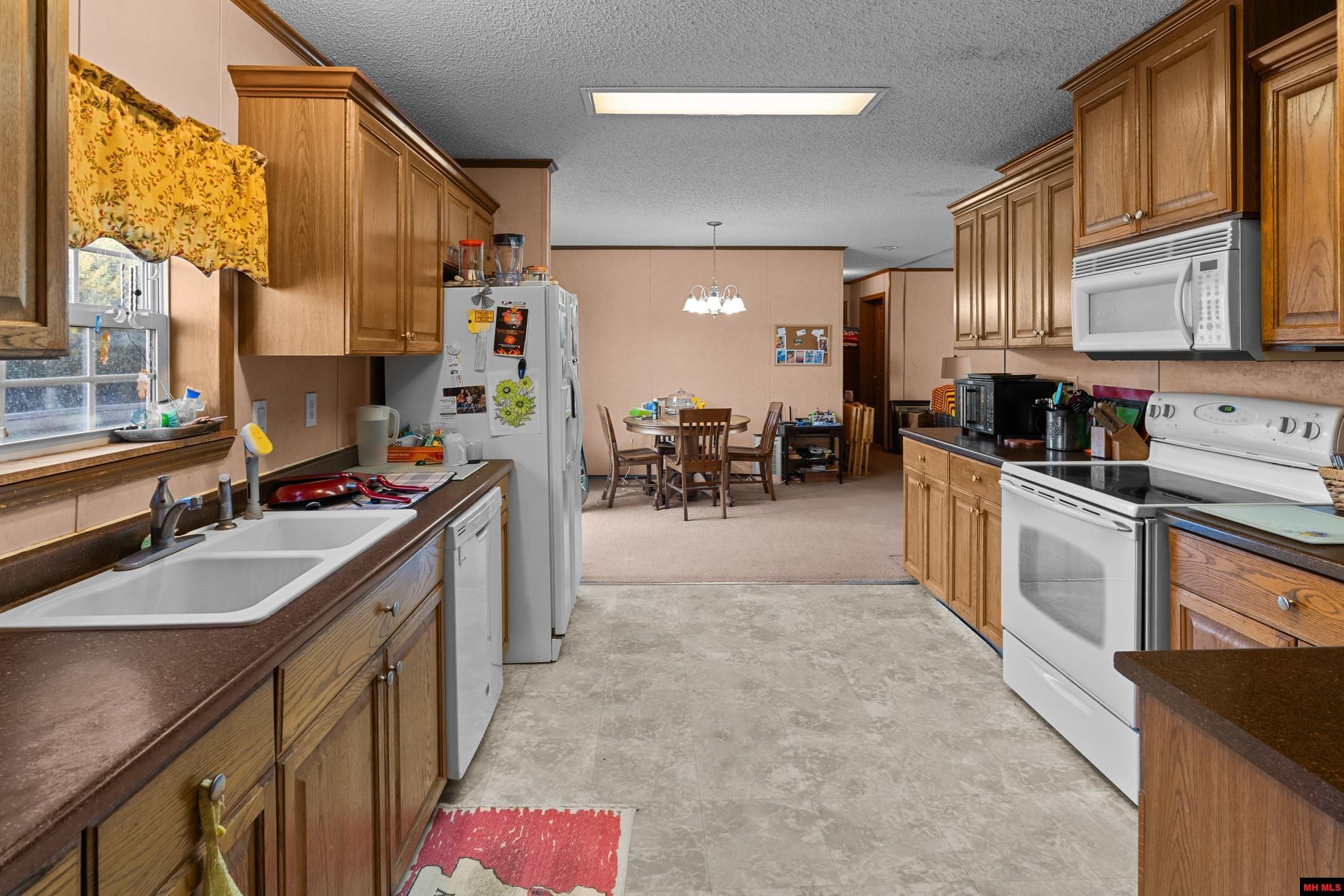 192 SUMMERWOOD LANE Flippin, AR