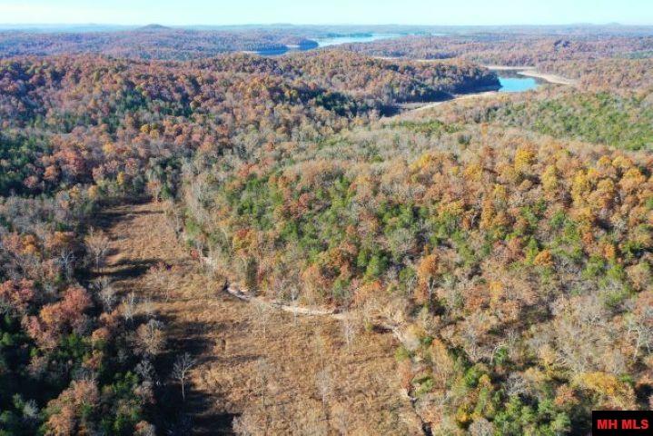 002-04087-000 Chappie Lane