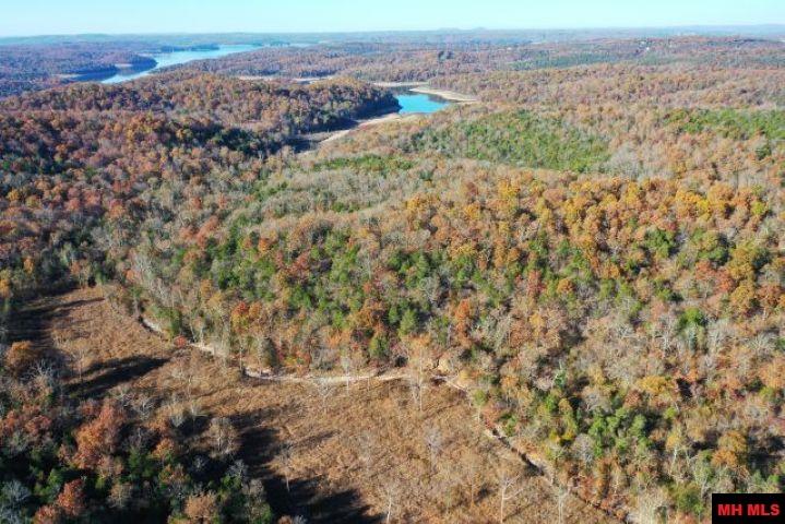 002-04087-000 Chappie Lane