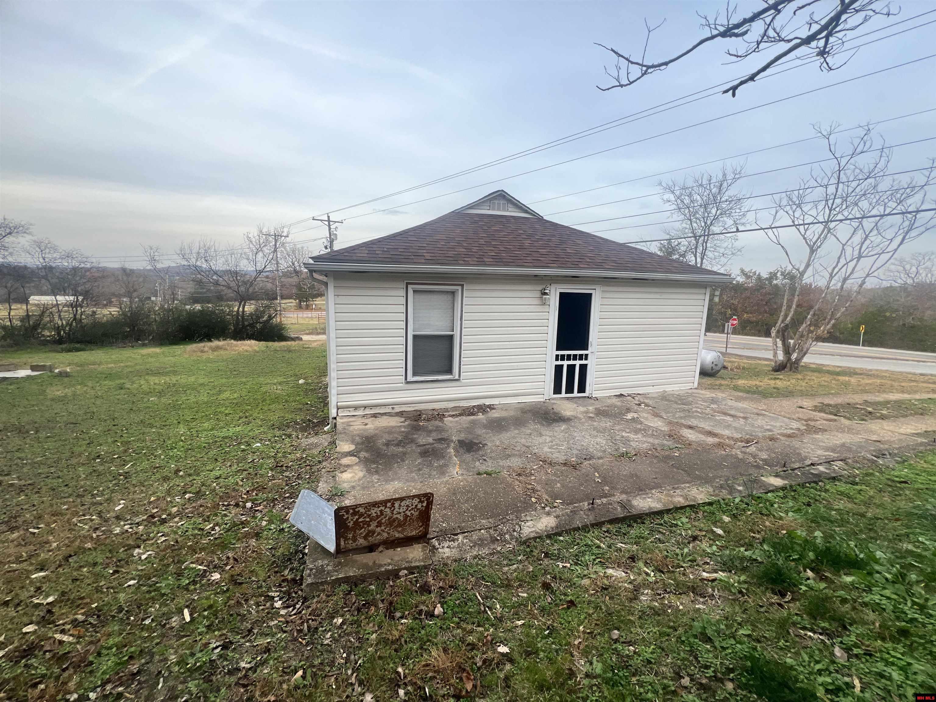 14 WINTERGREEN LANE Yellville, AR