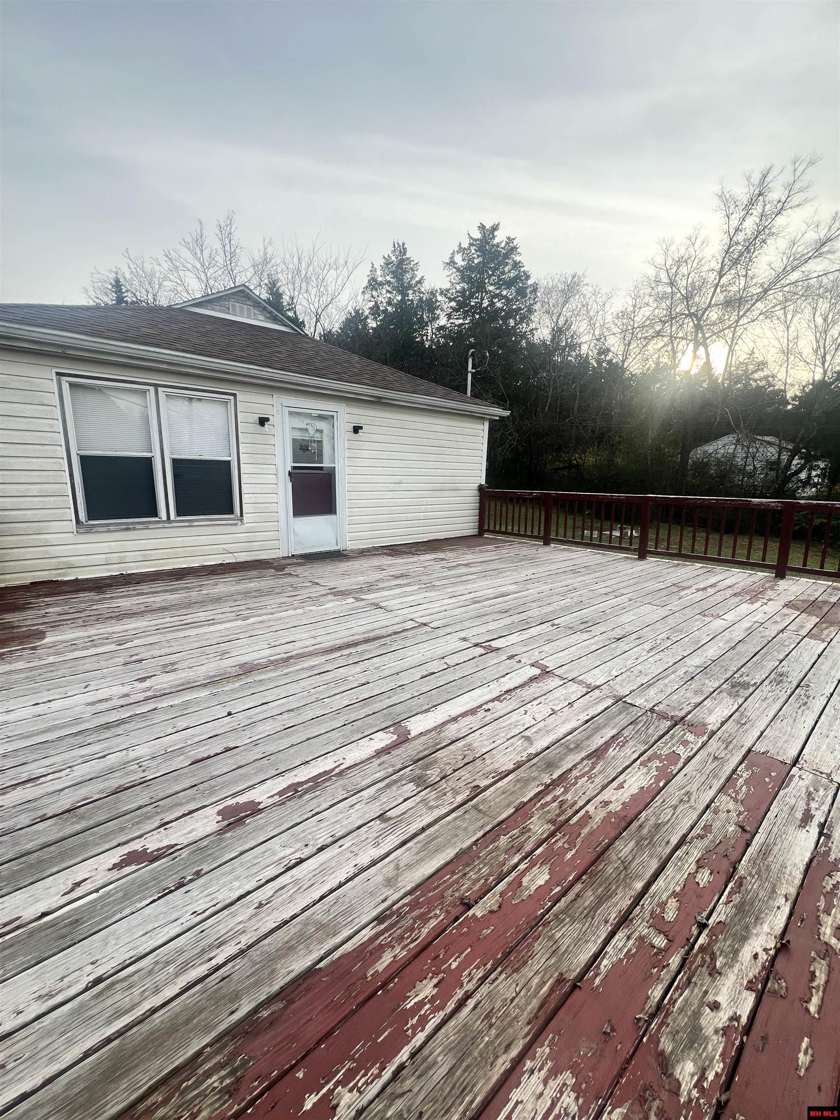 14 WINTERGREEN LANE Yellville, AR