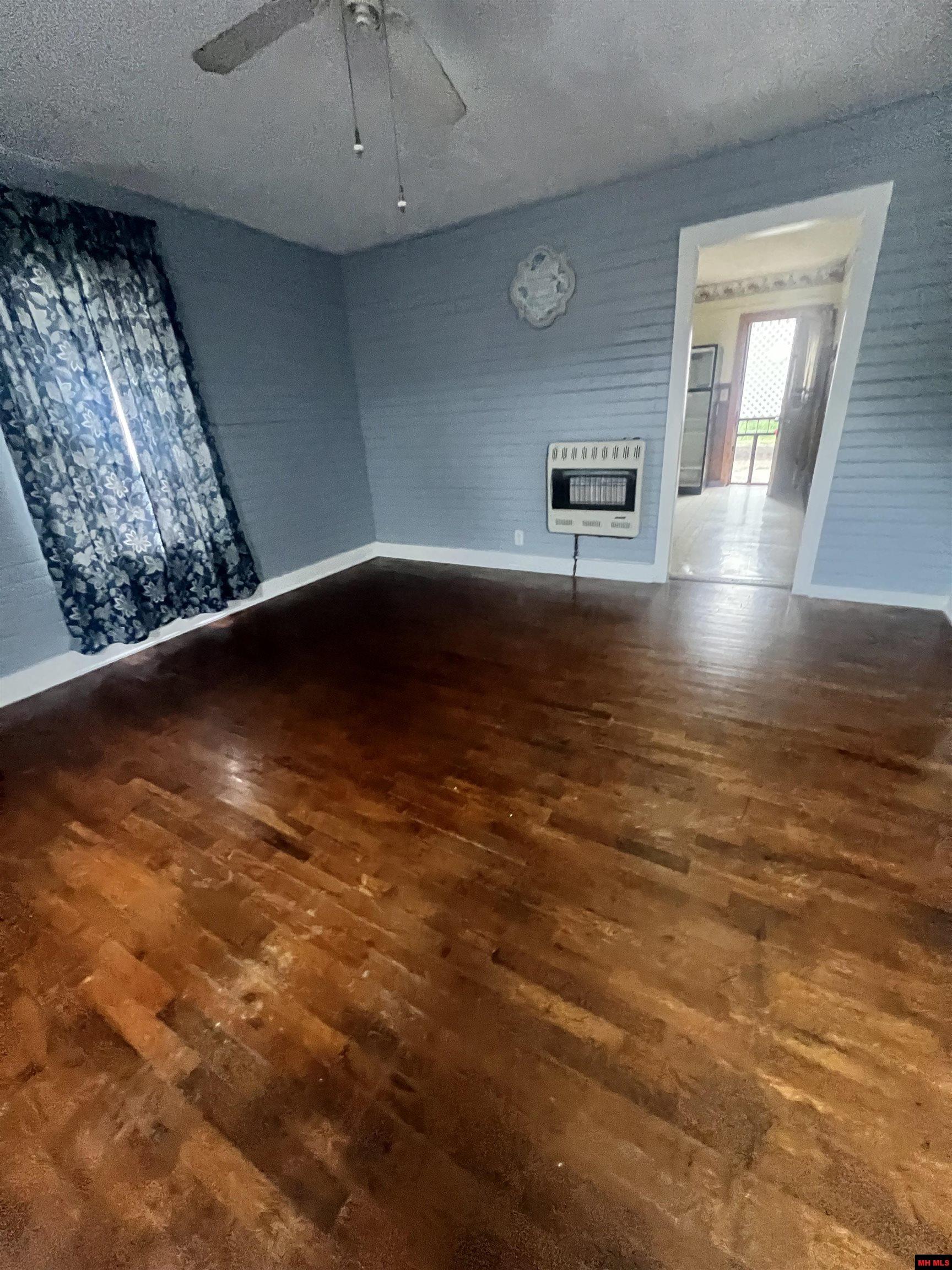 14 WINTERGREEN LANE Yellville, AR