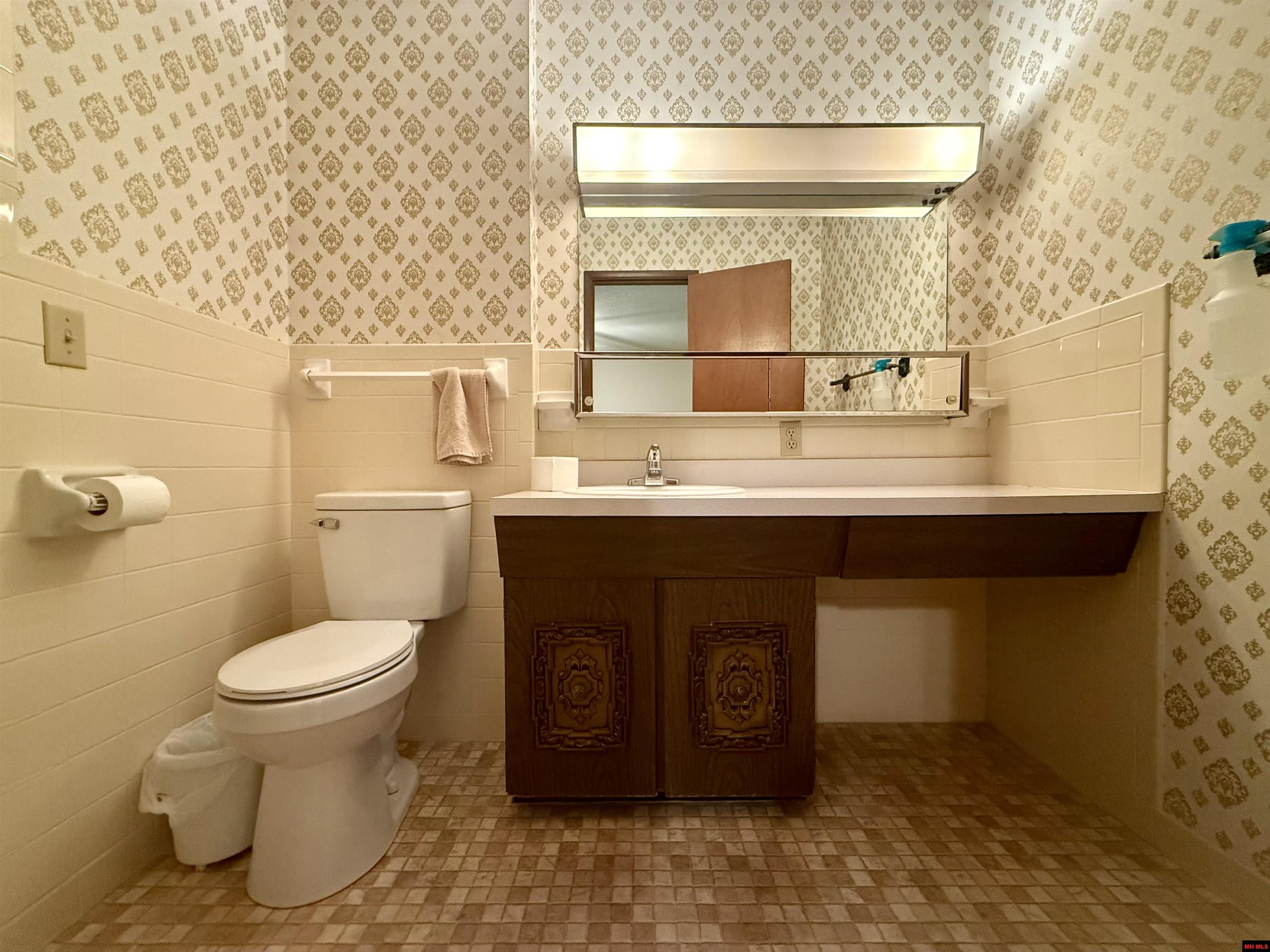 1113 MEADOWBROOK DRIVE Mountain Home, AR