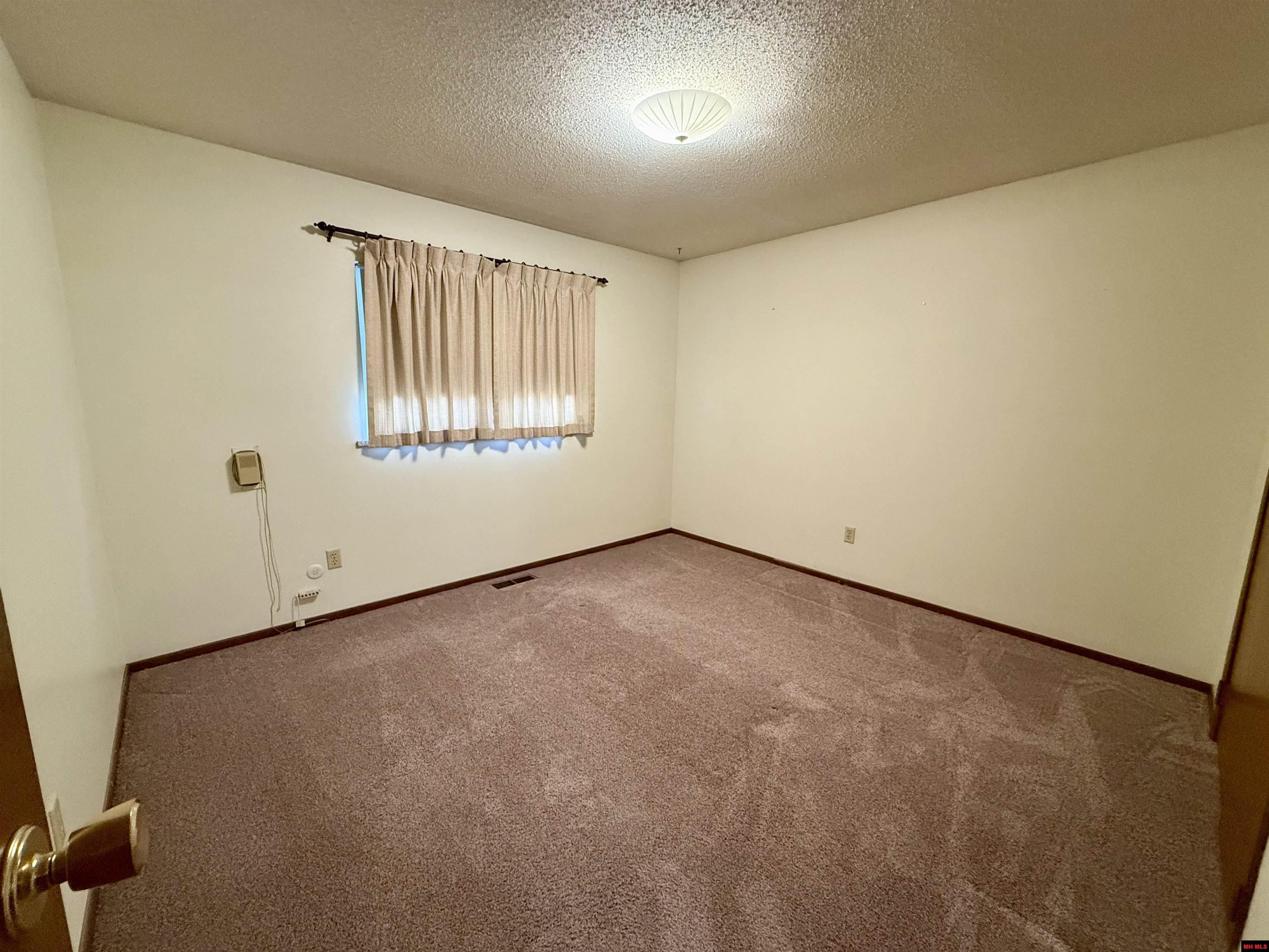 1113 MEADOWBROOK DRIVE Mountain Home, AR