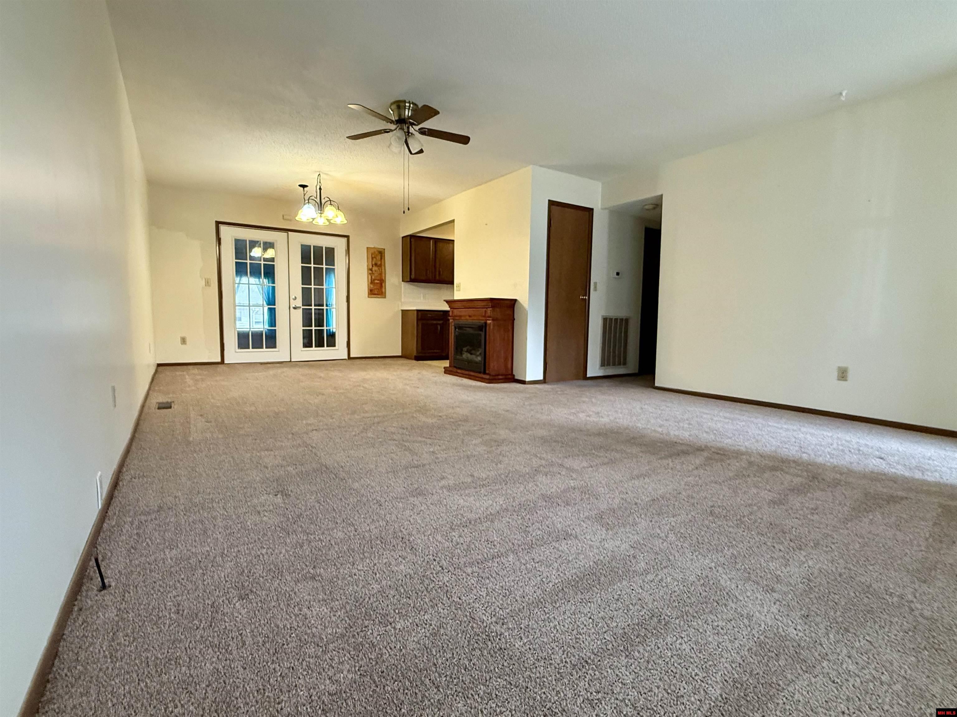 1113 MEADOWBROOK DRIVE Mountain Home, AR