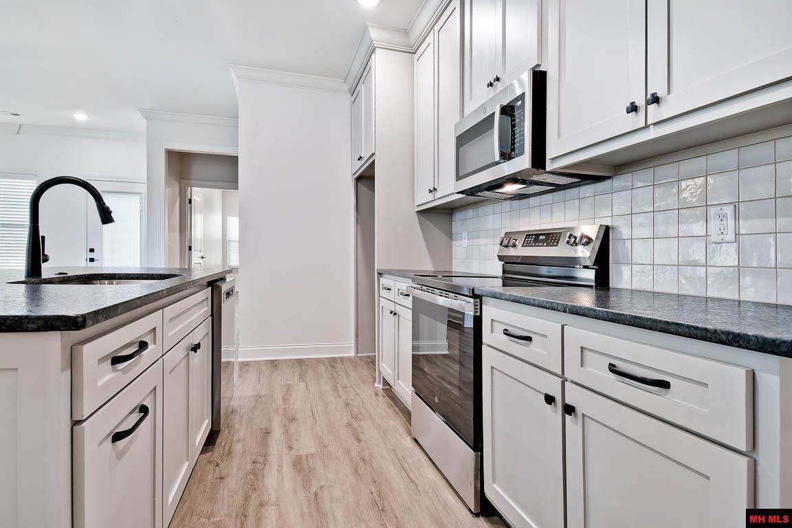 1023 Nottington Street