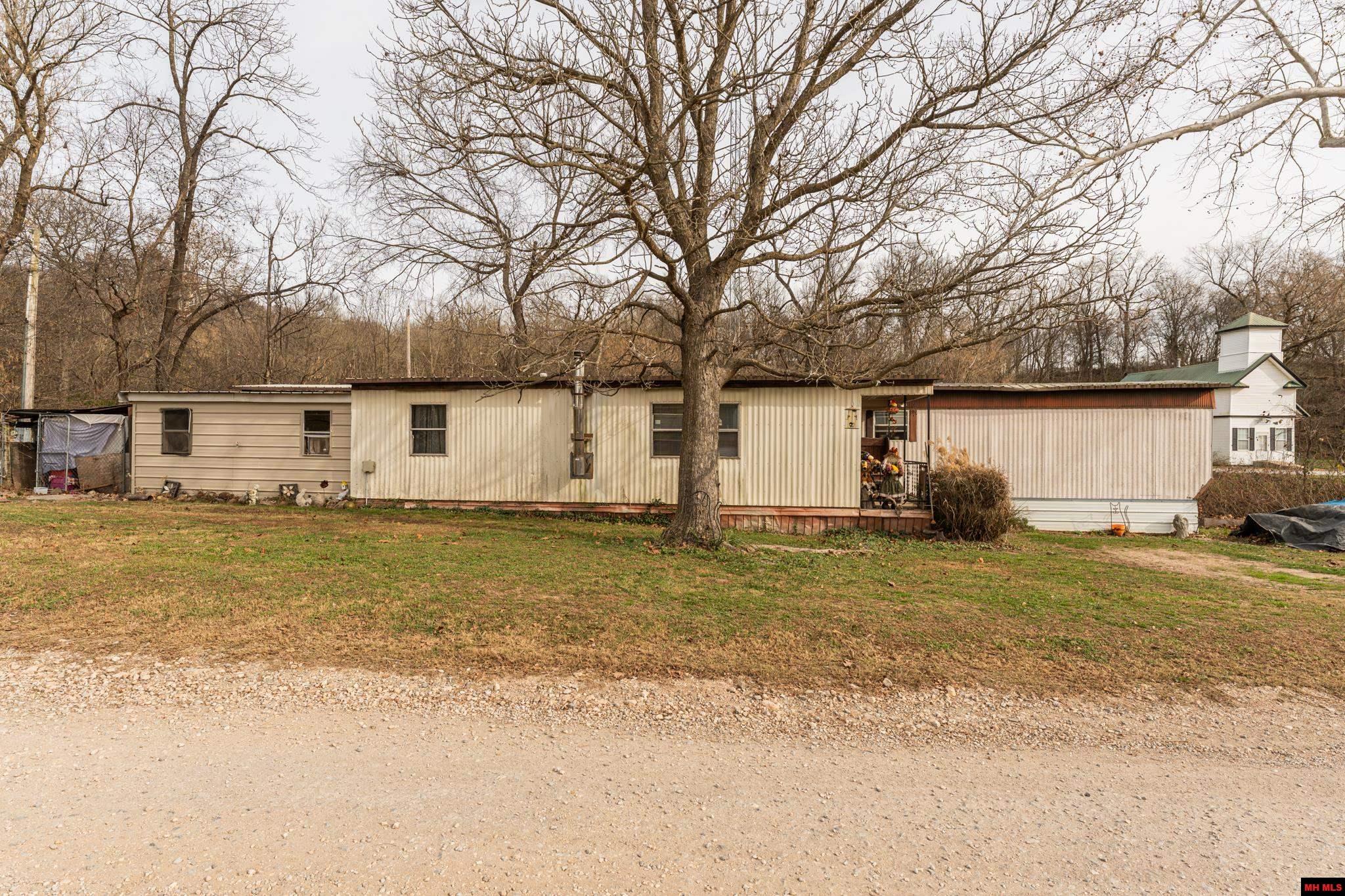 16754 FLETCHER ROAD Fayetteville, AR