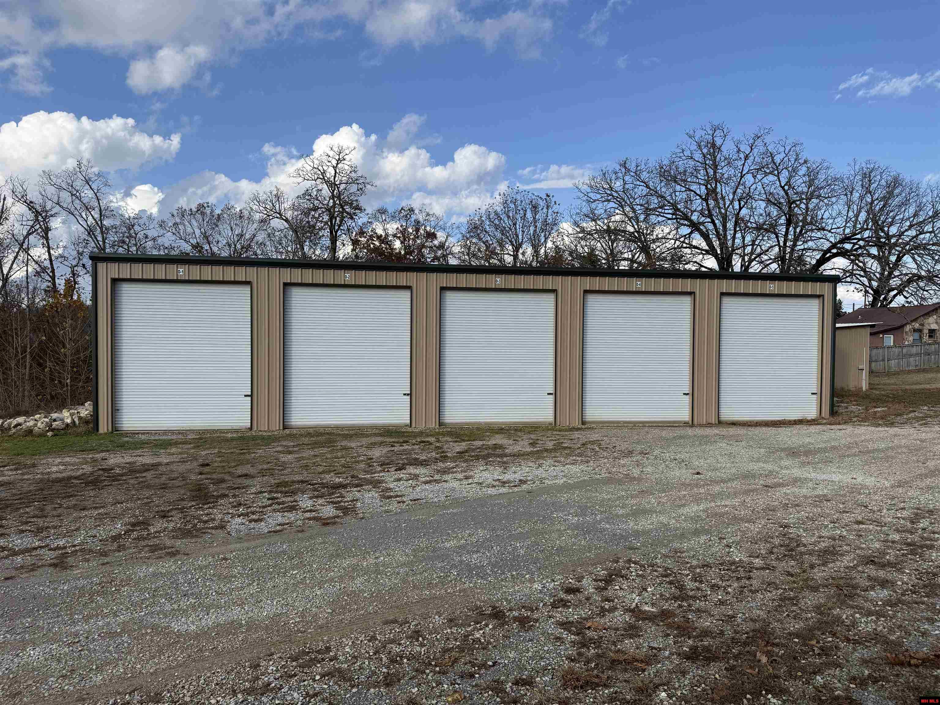 3286 HWY 101 Gamaliel, AR