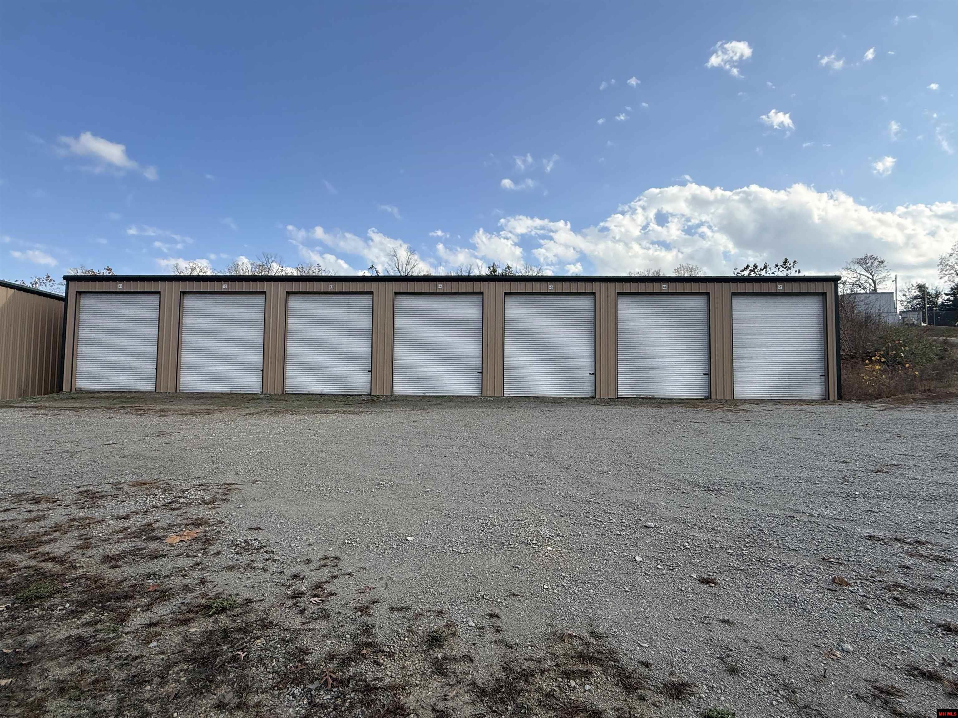 3286 HWY 101 Gamaliel, AR