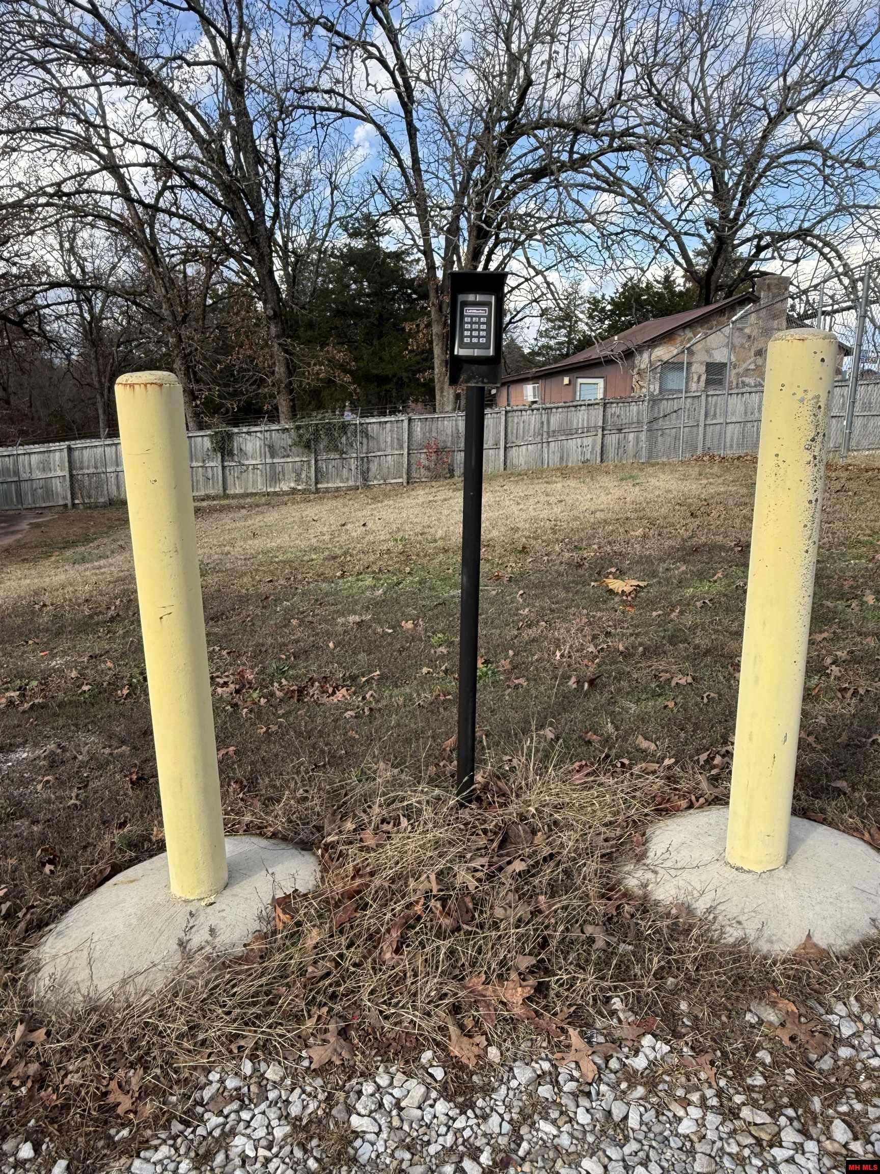 3286 HWY 101 Gamaliel, AR