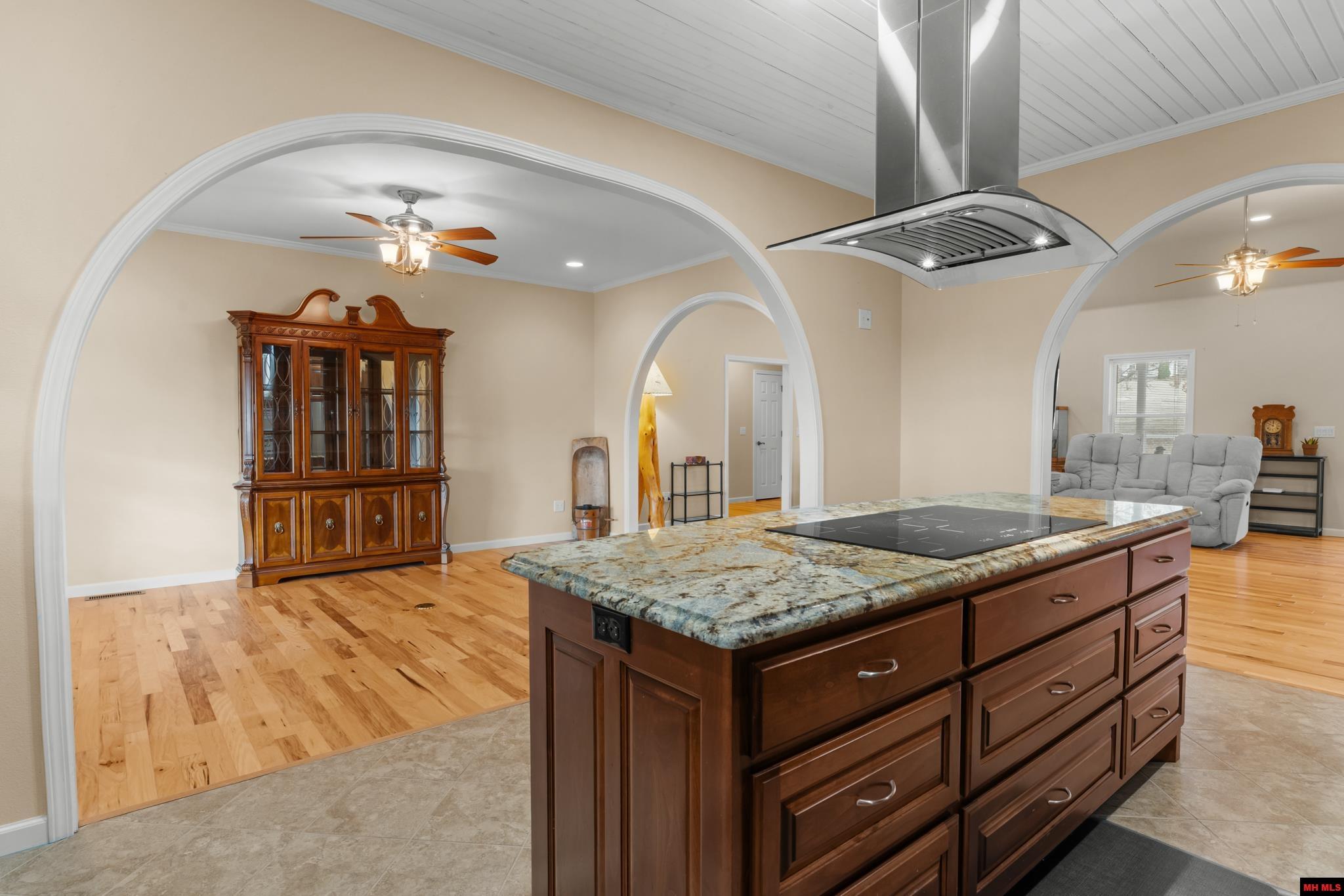 543 Green Valley Drive