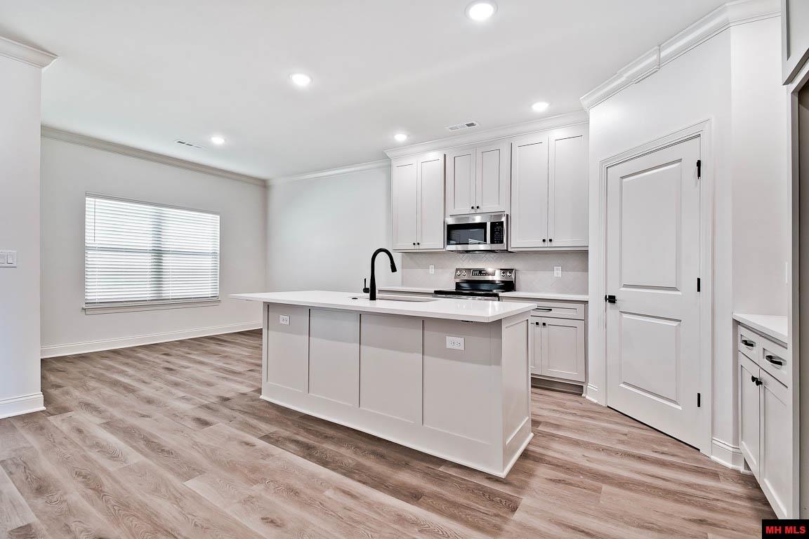 1027 Nottington Street